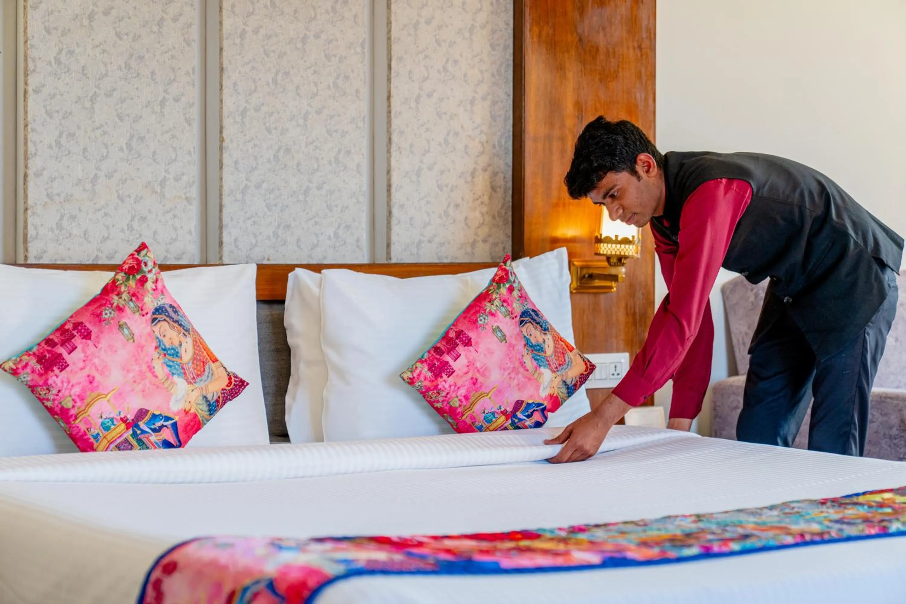 Bed in Hotel Paandora Grand,Udaipur