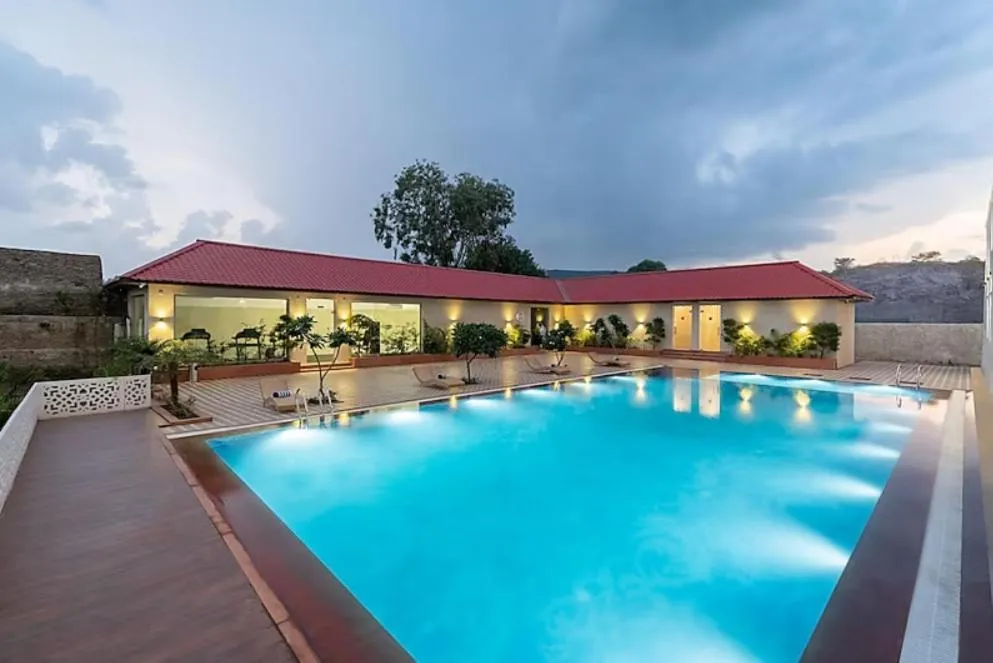 Swimming pool in Hotel Paandora Grand,Udaipur