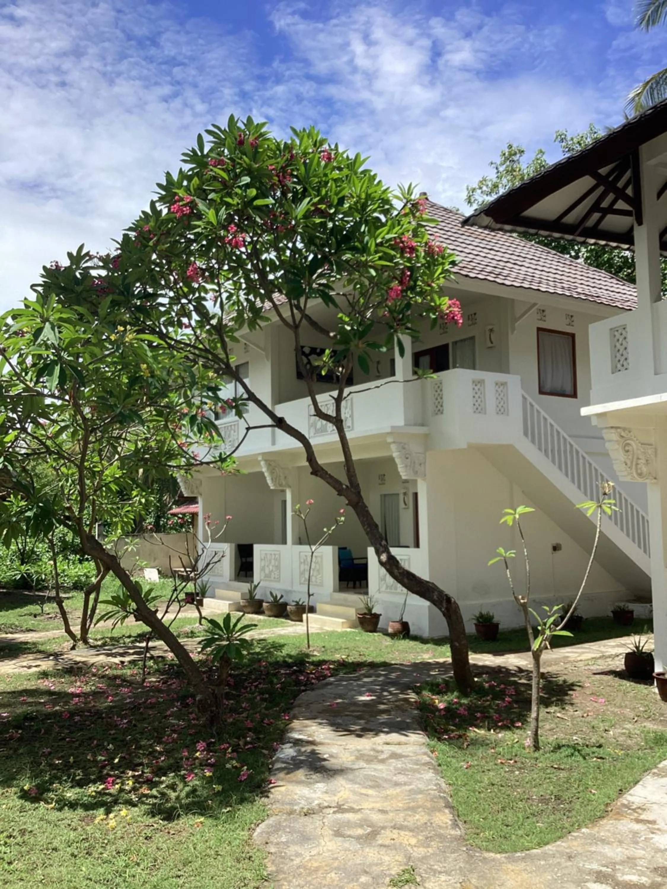 Juliantos by the sea