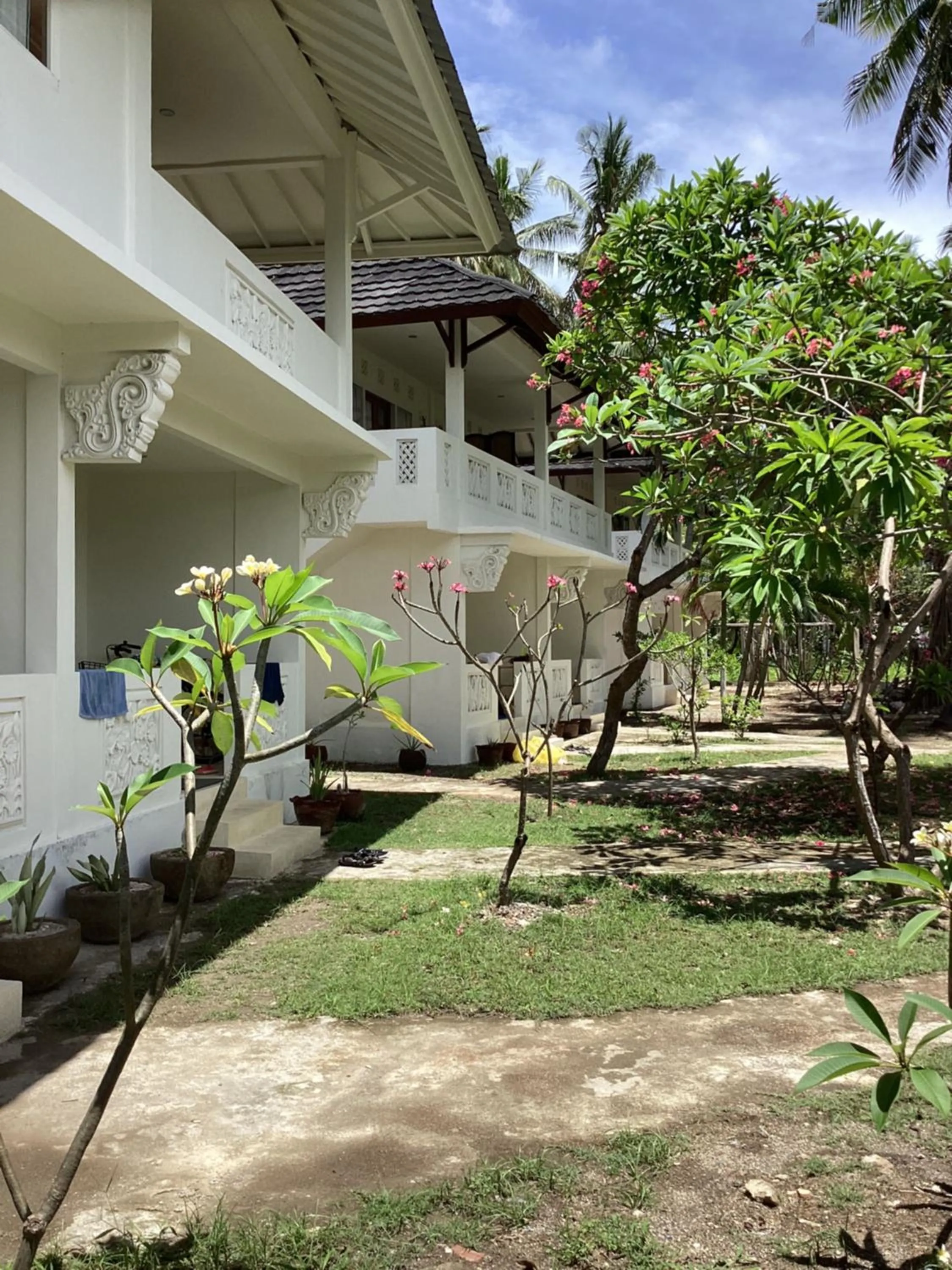 Juliantos by the sea