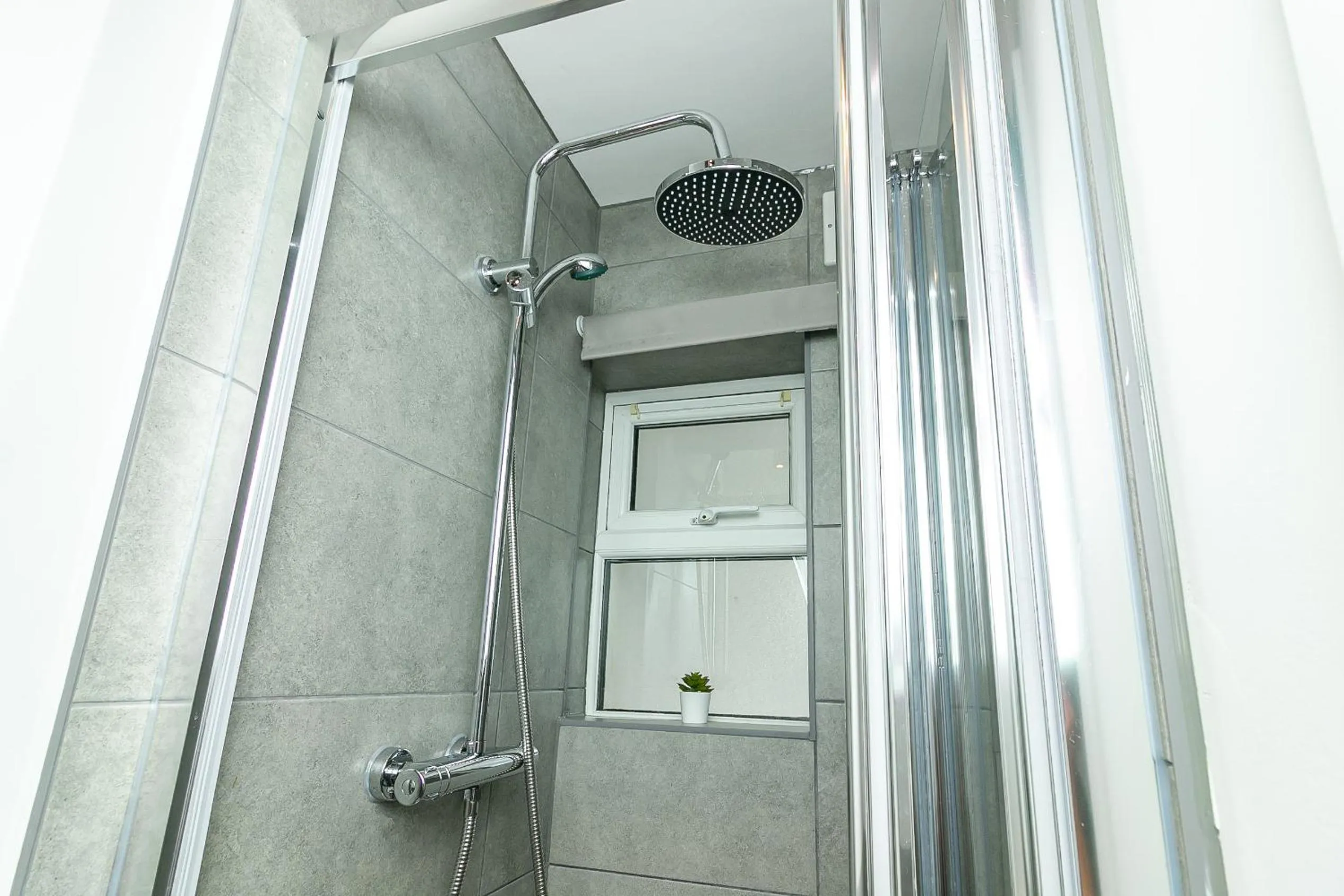 Bathroom in Archers House