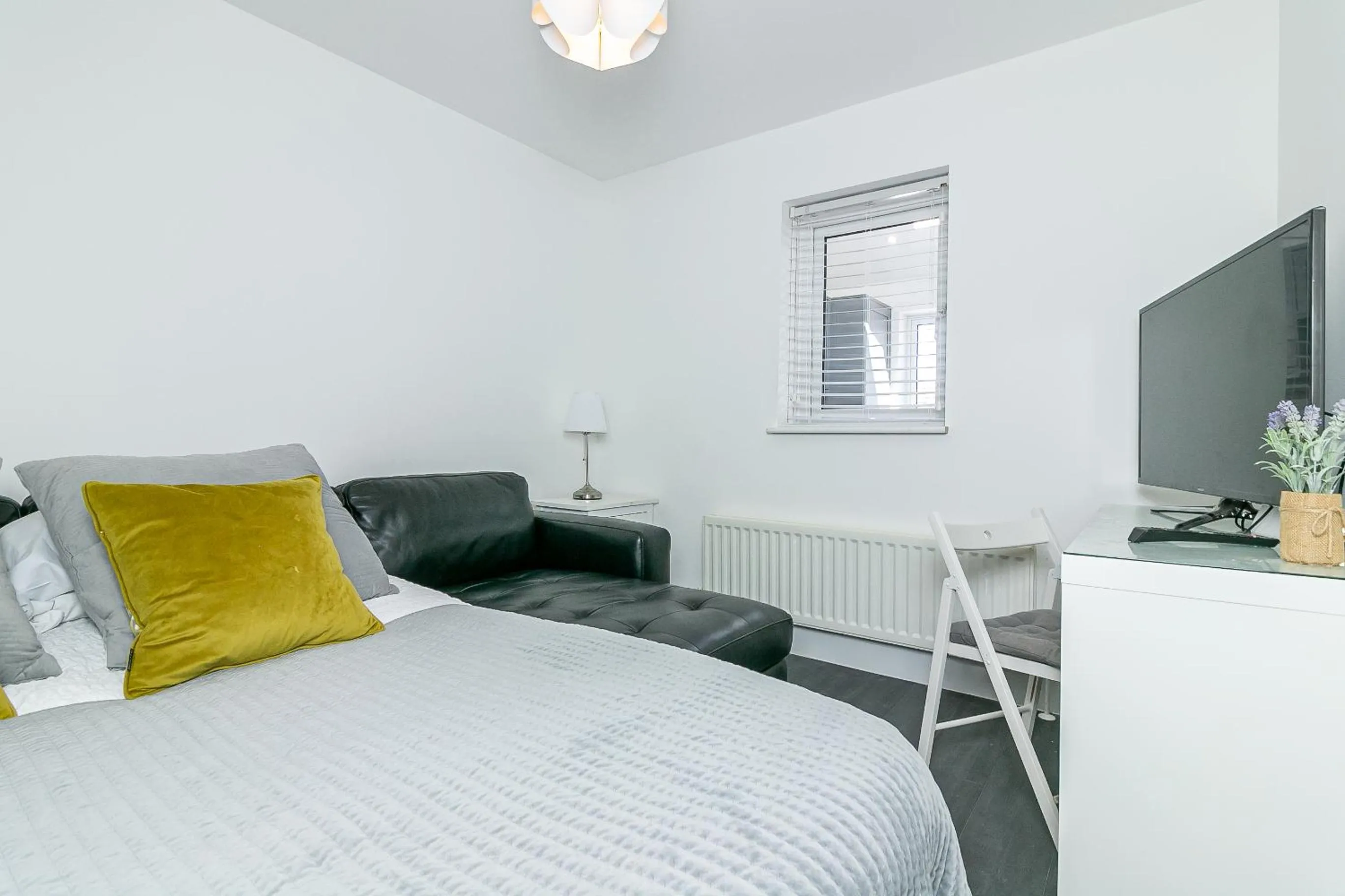 Bedroom, Bed in Archers House