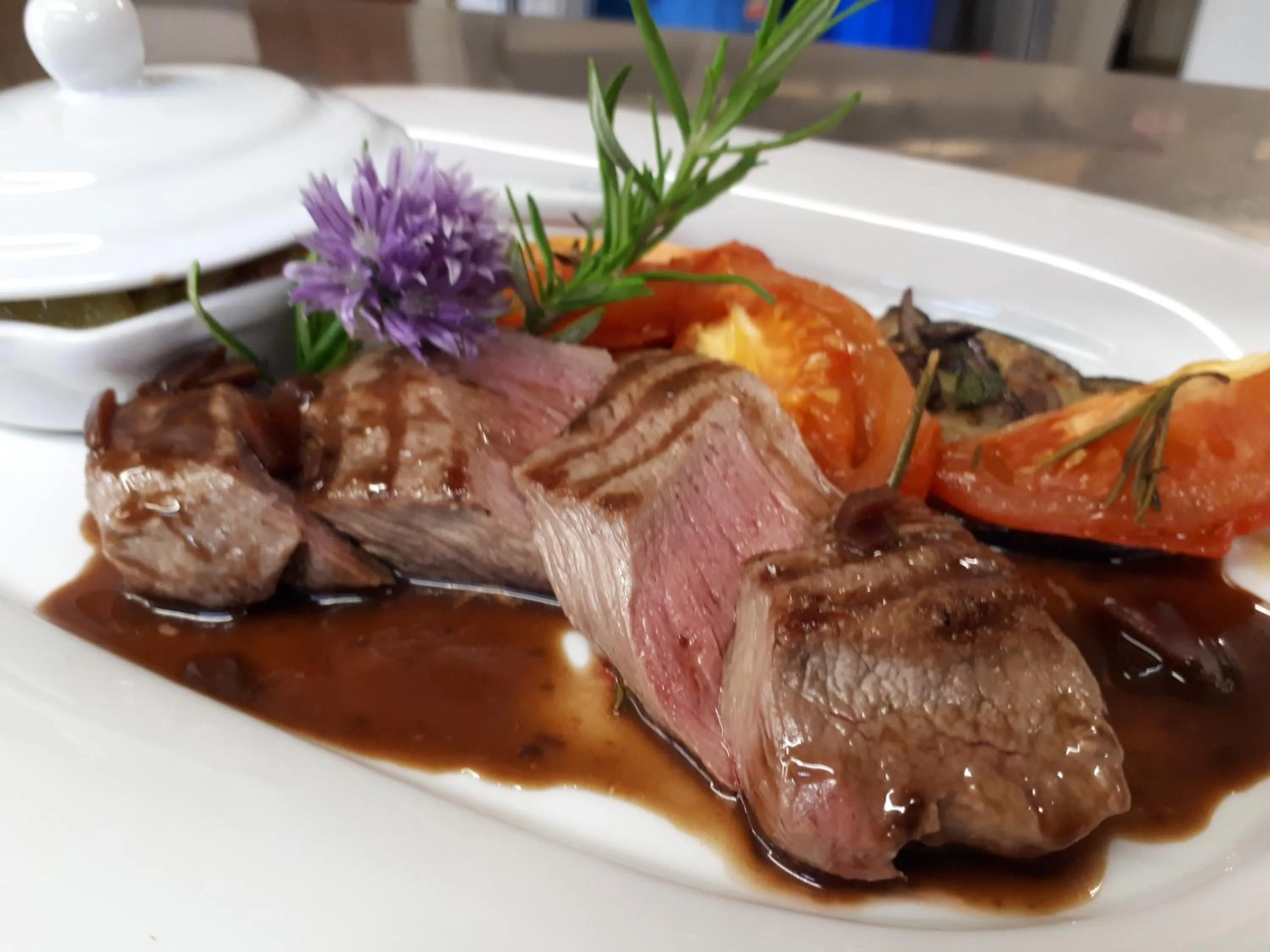 Food and drinks in Logis L Auberge Gutshof