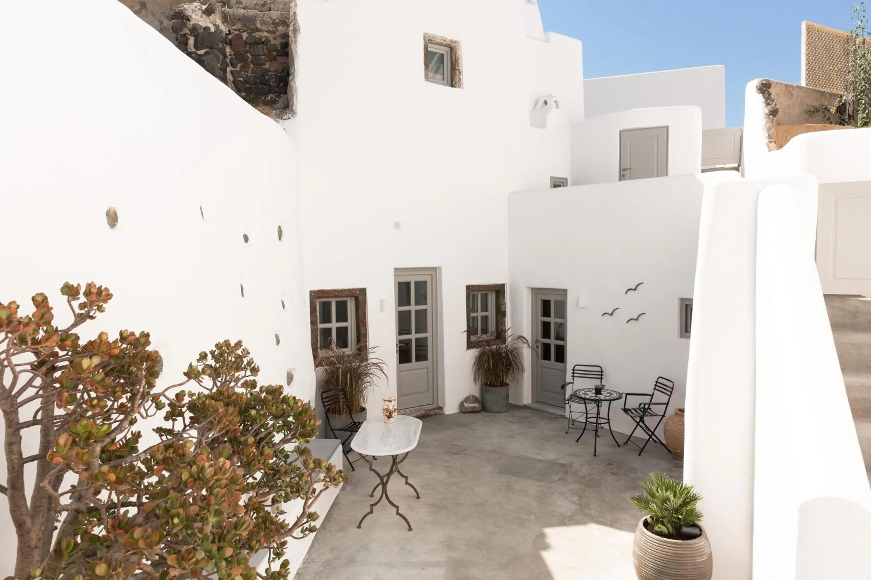 Patio in Cydonia Caves