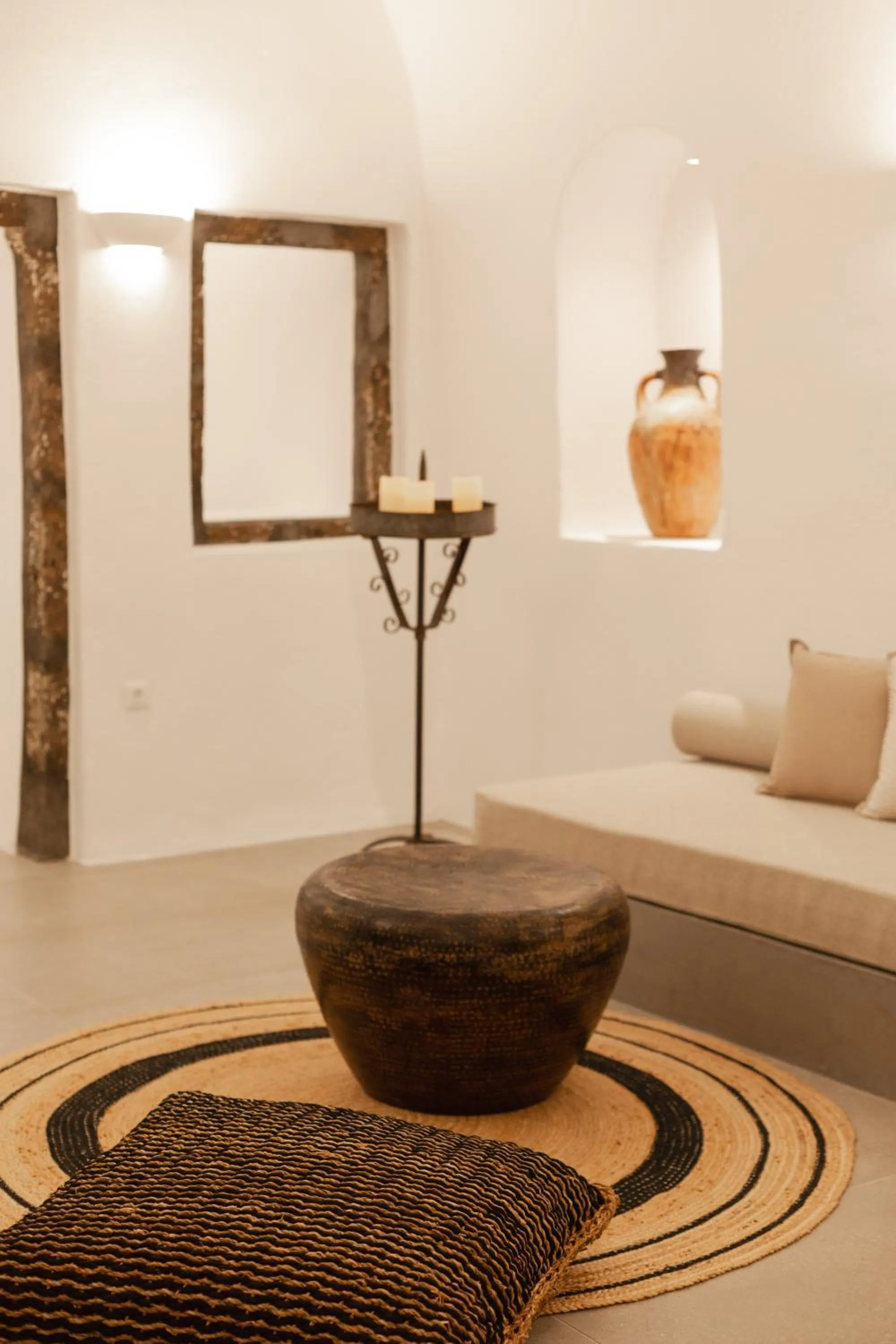 Living room in Cydonia Caves