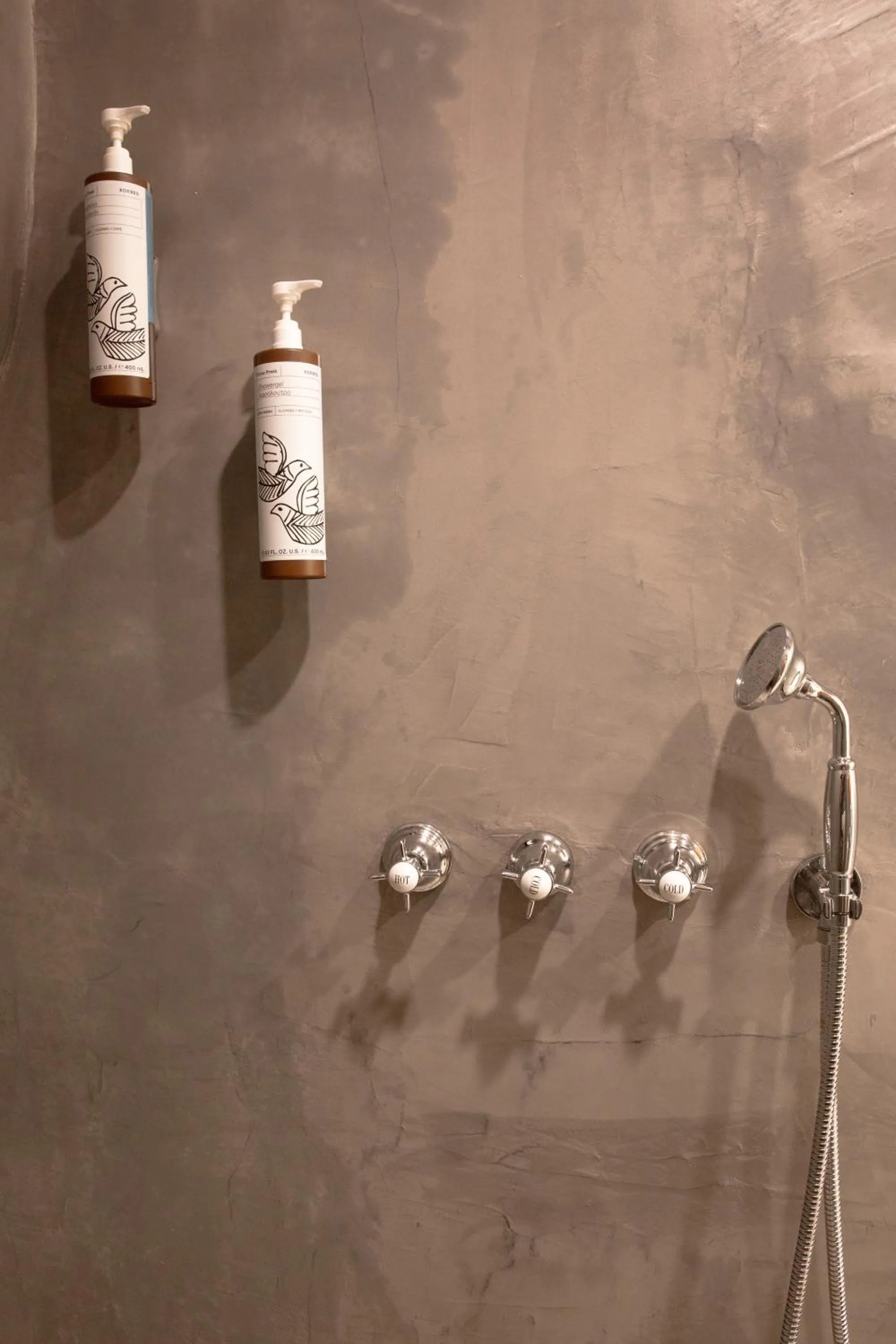 Shower in Cydonia Caves