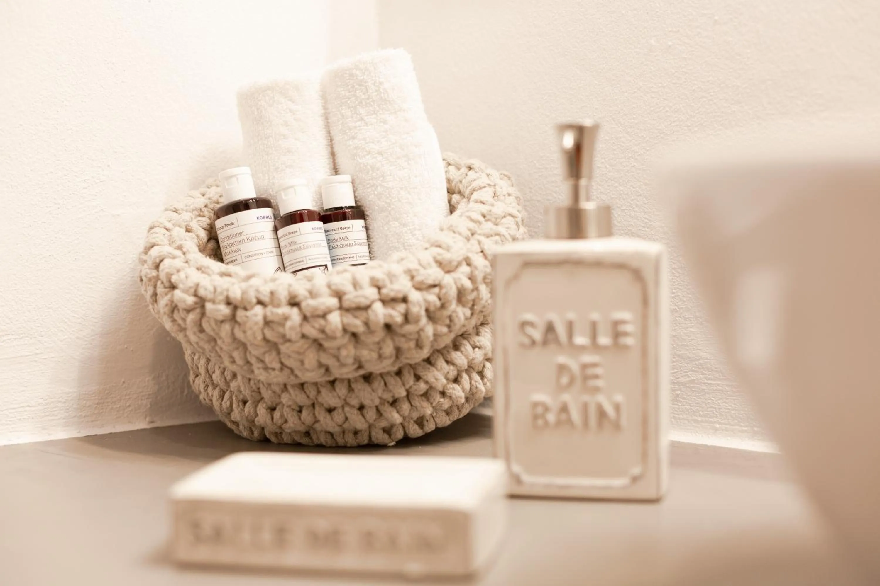 Bathroom in Cydonia Caves