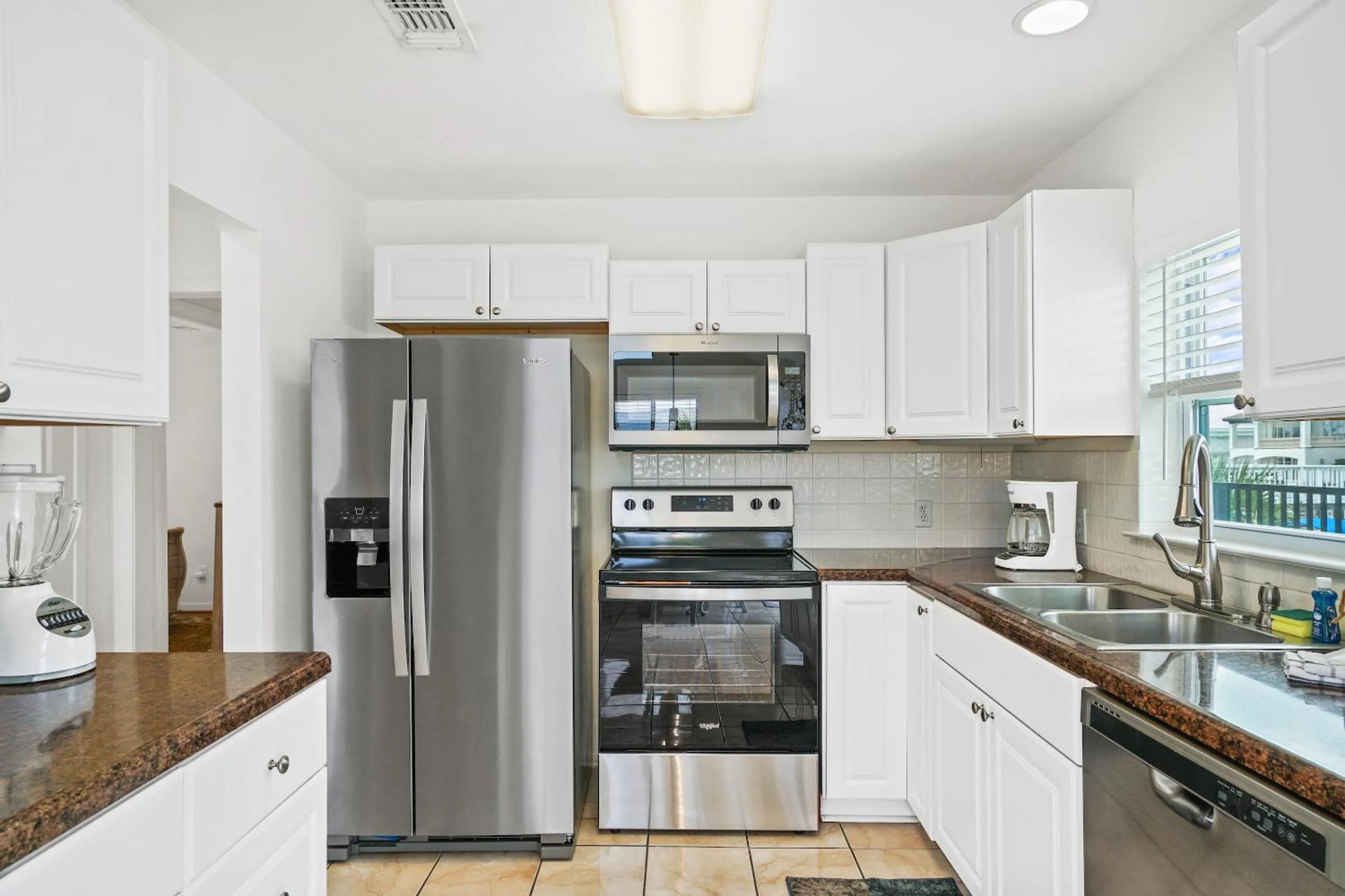 Coffee/tea facilities in Destin Beach House - Happy Harbor House by Panhandle Getaways