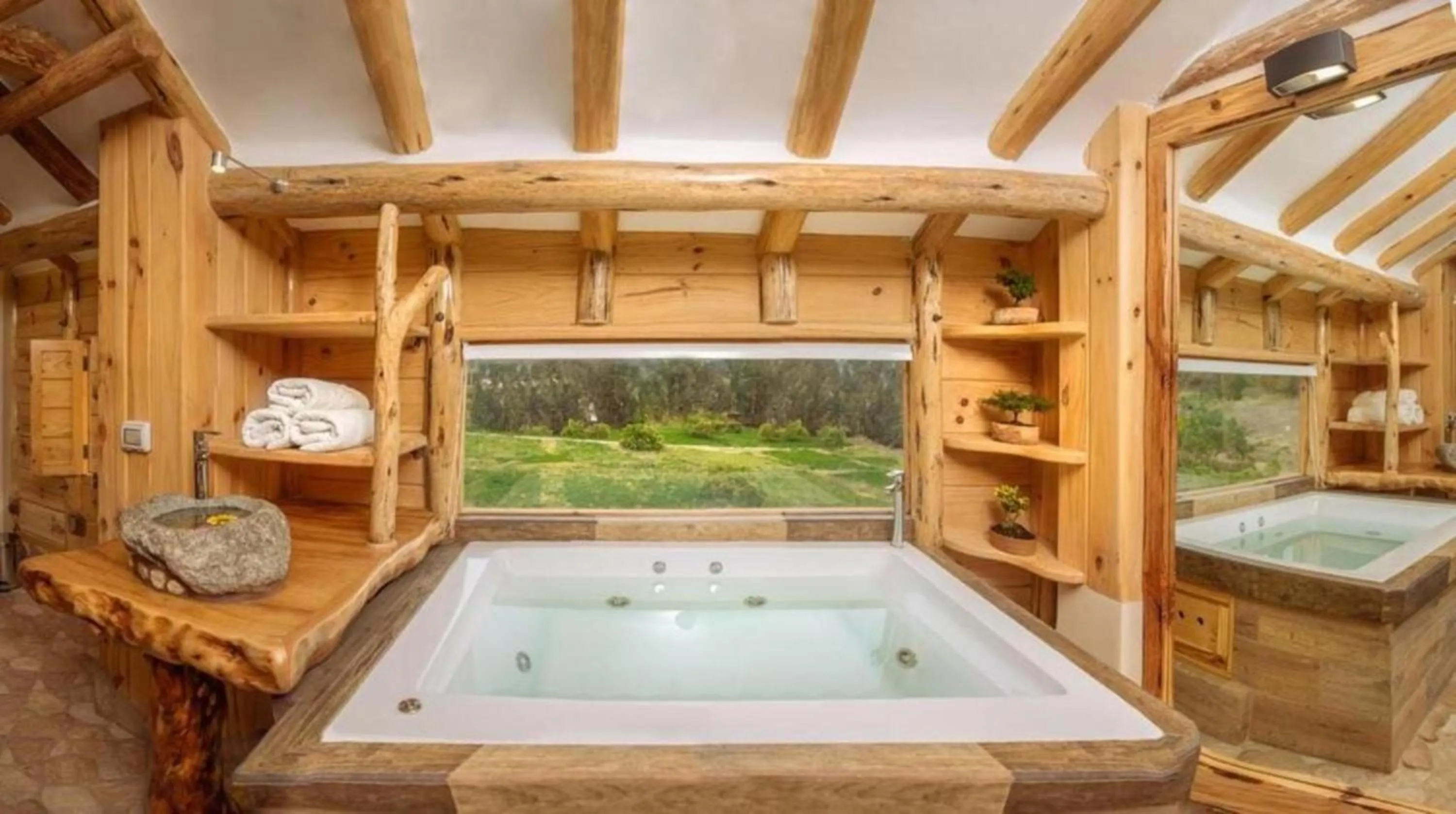 Hot Tub in CASA RAIZ Handmade House Luxury Stay