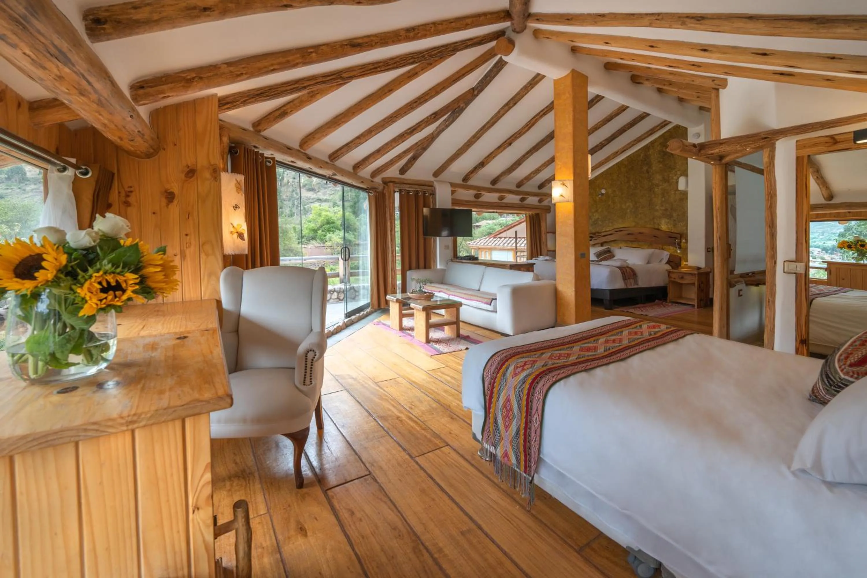 Photo of the whole room in CASA RAIZ Handmade House Luxury Stay