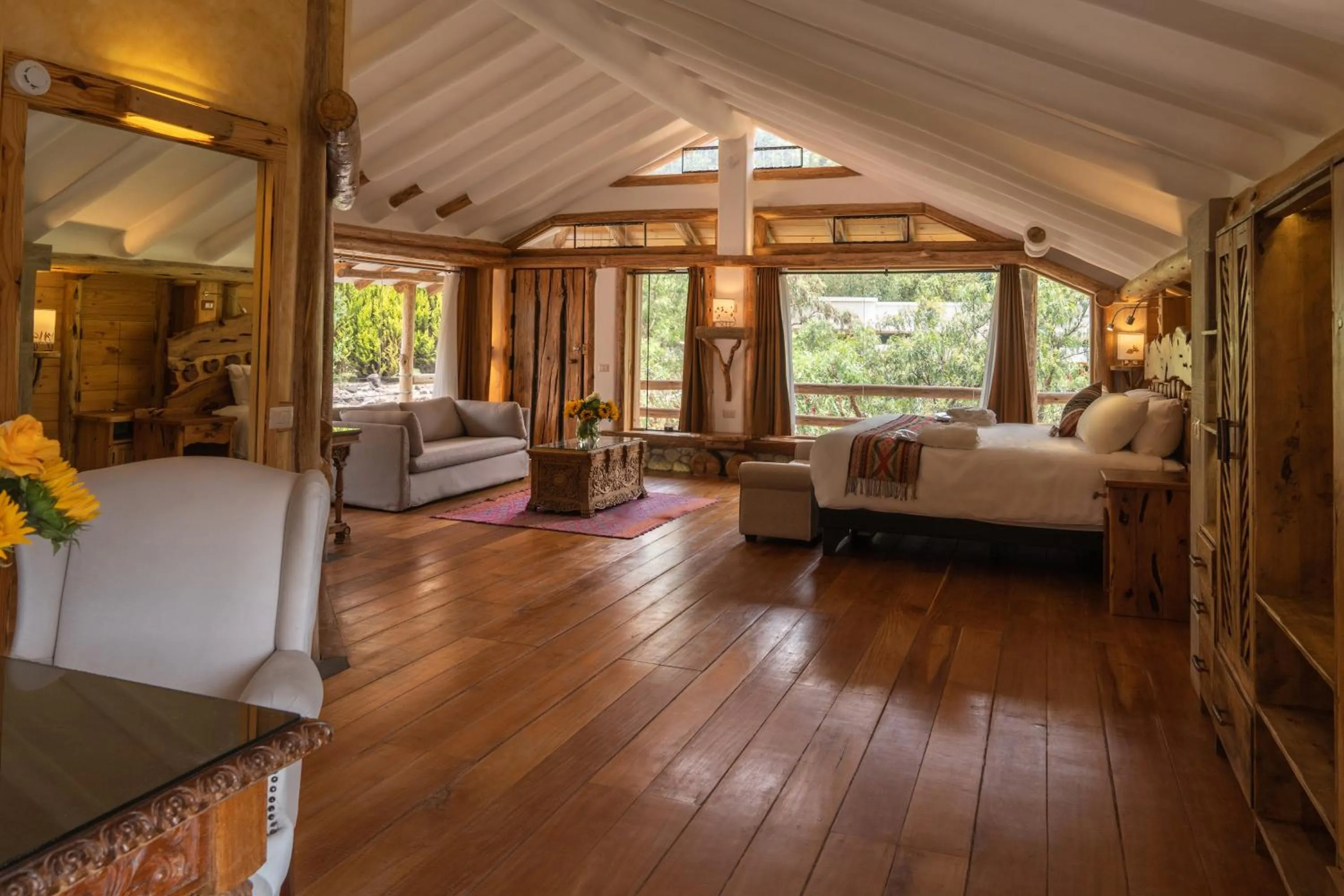 Photo of the whole room in CASA RAIZ Handmade House Luxury Stay