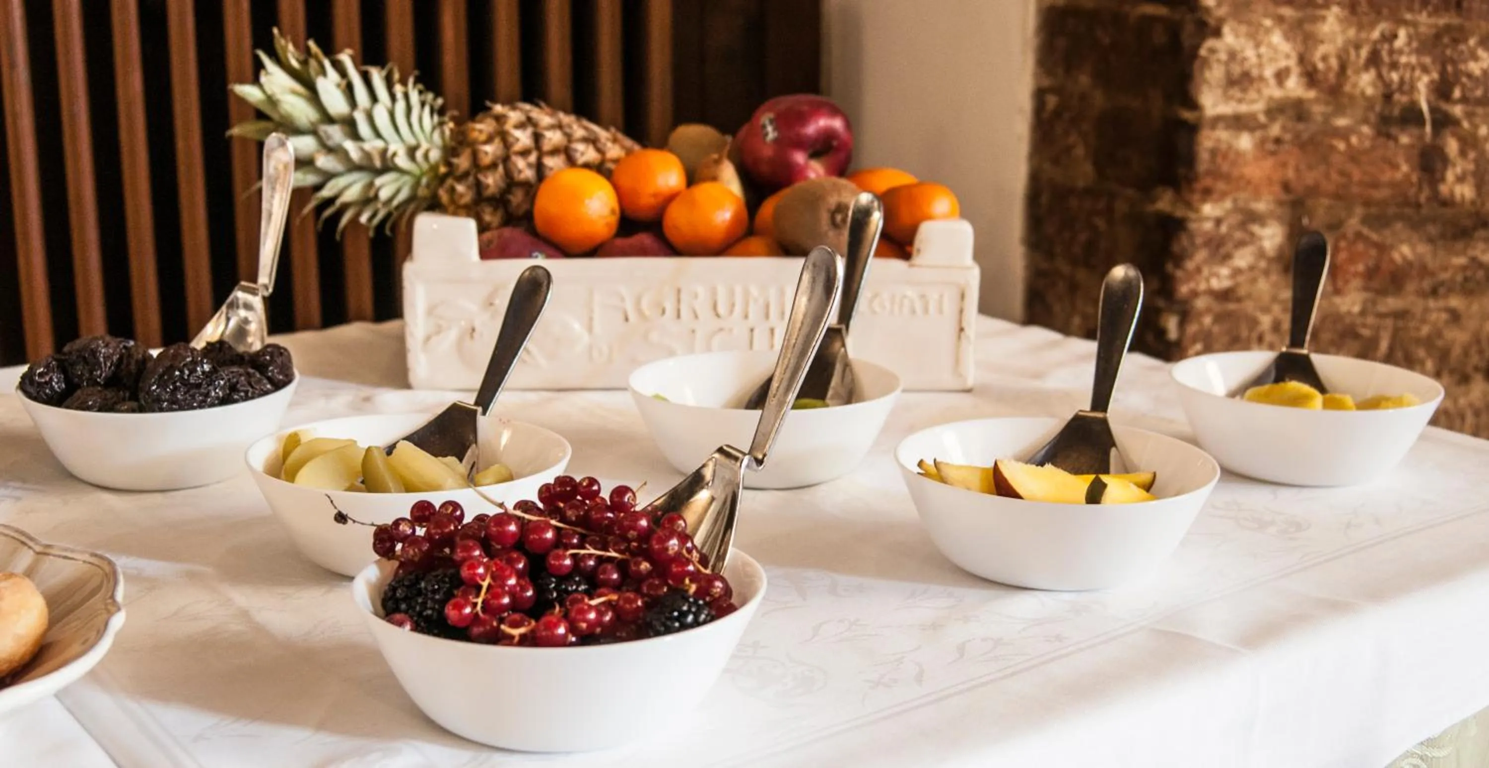 Continental breakfast in Hotel Aganoor