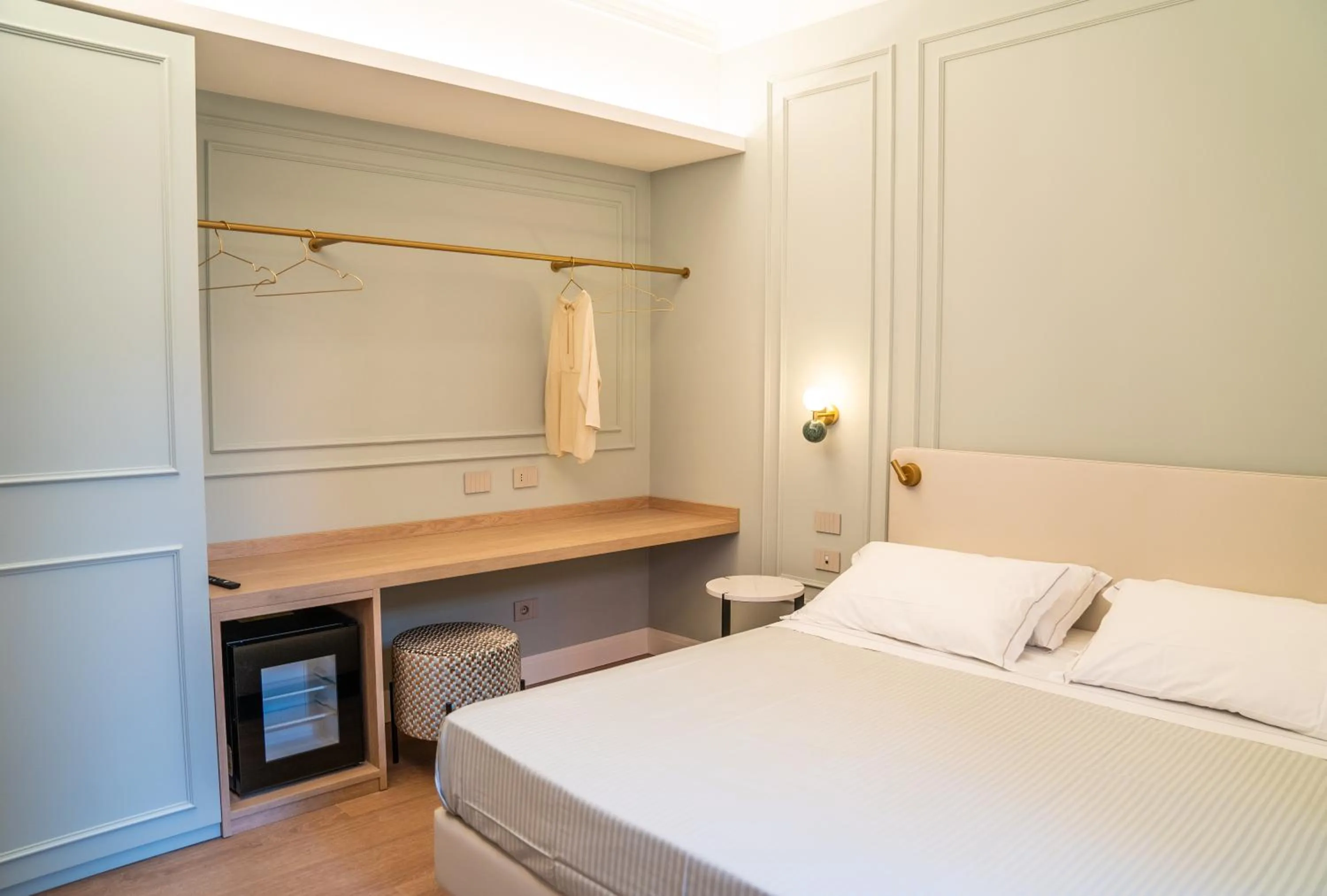 Bedroom, Bed in Albergo Bianchi Stazione