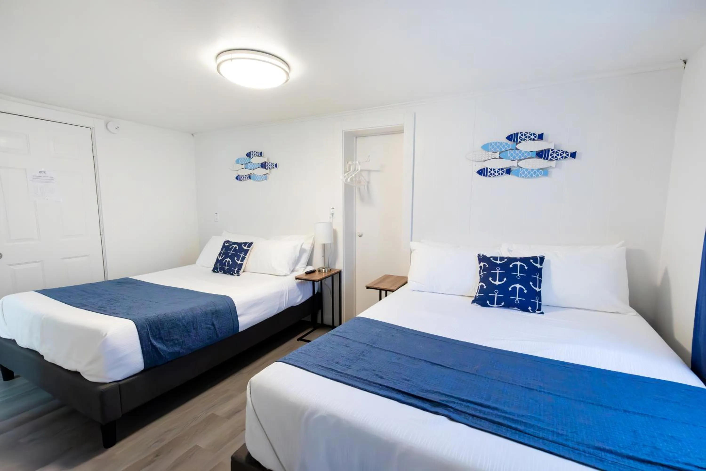 Bedroom, Bed in Anchor Bay Inn and Suites