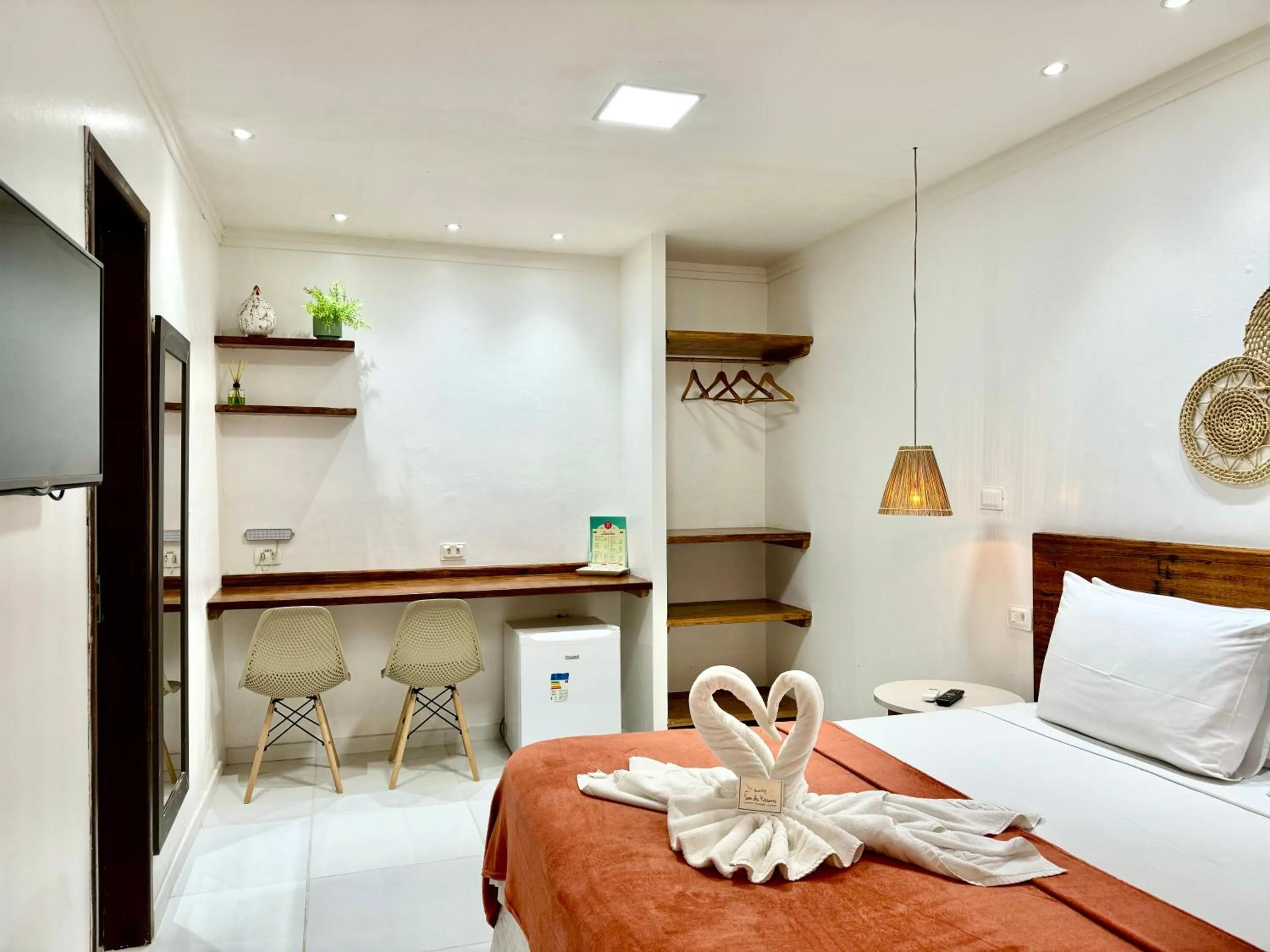 Photo of the whole room, Bed in Pousada Som dos Pássaros