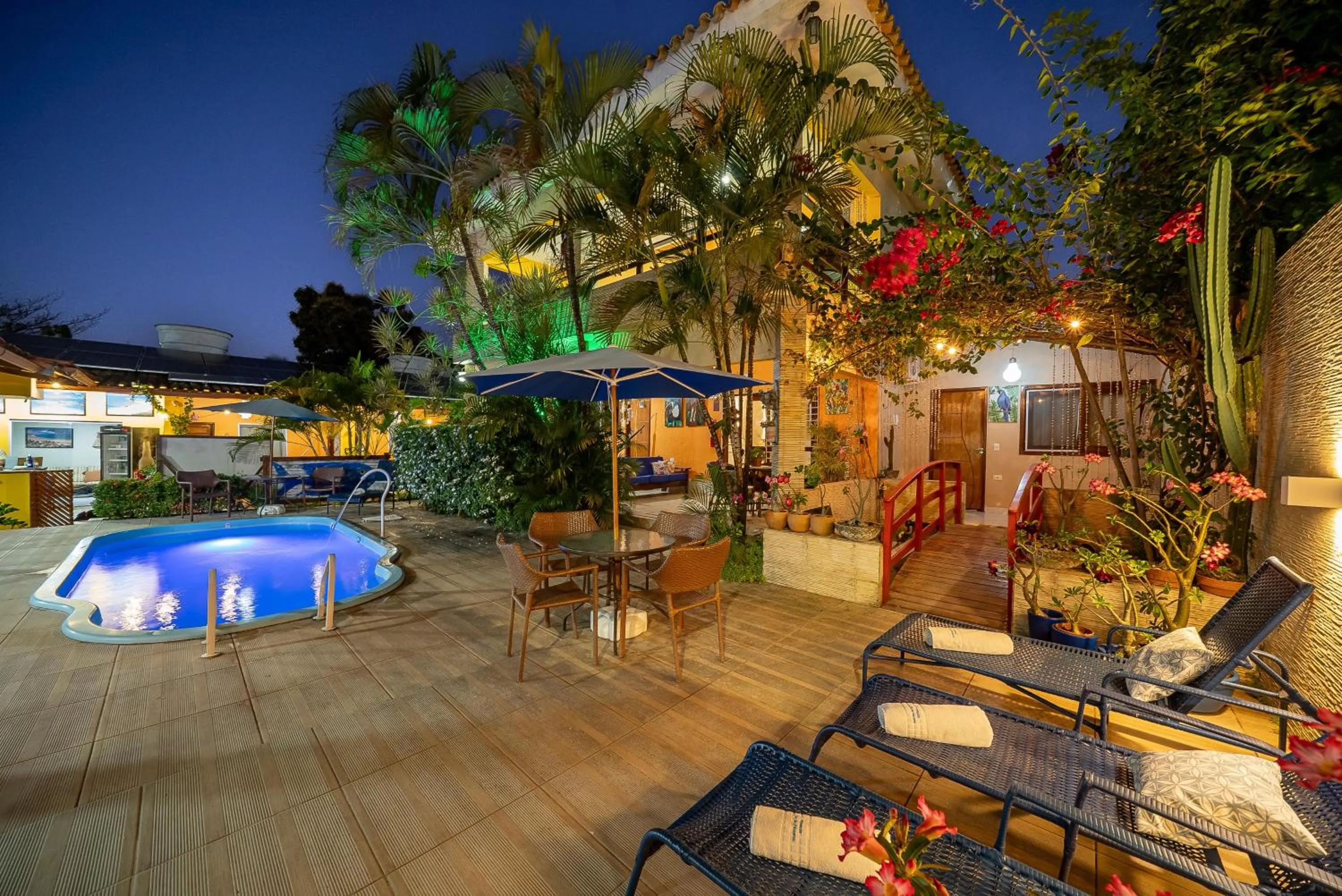 Night in Pousada Som dos Pássaros