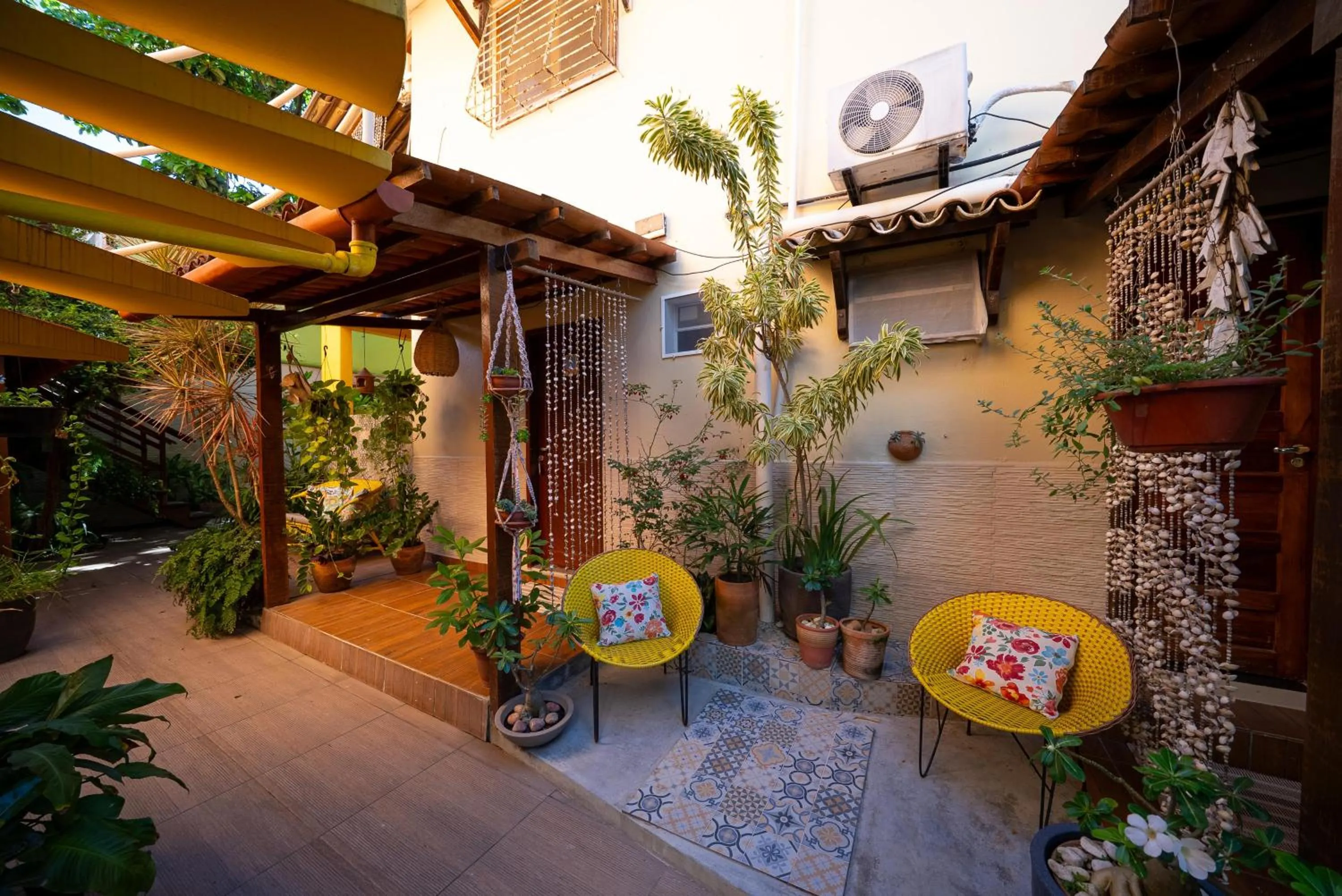 Patio in Pousada Som dos Pássaros