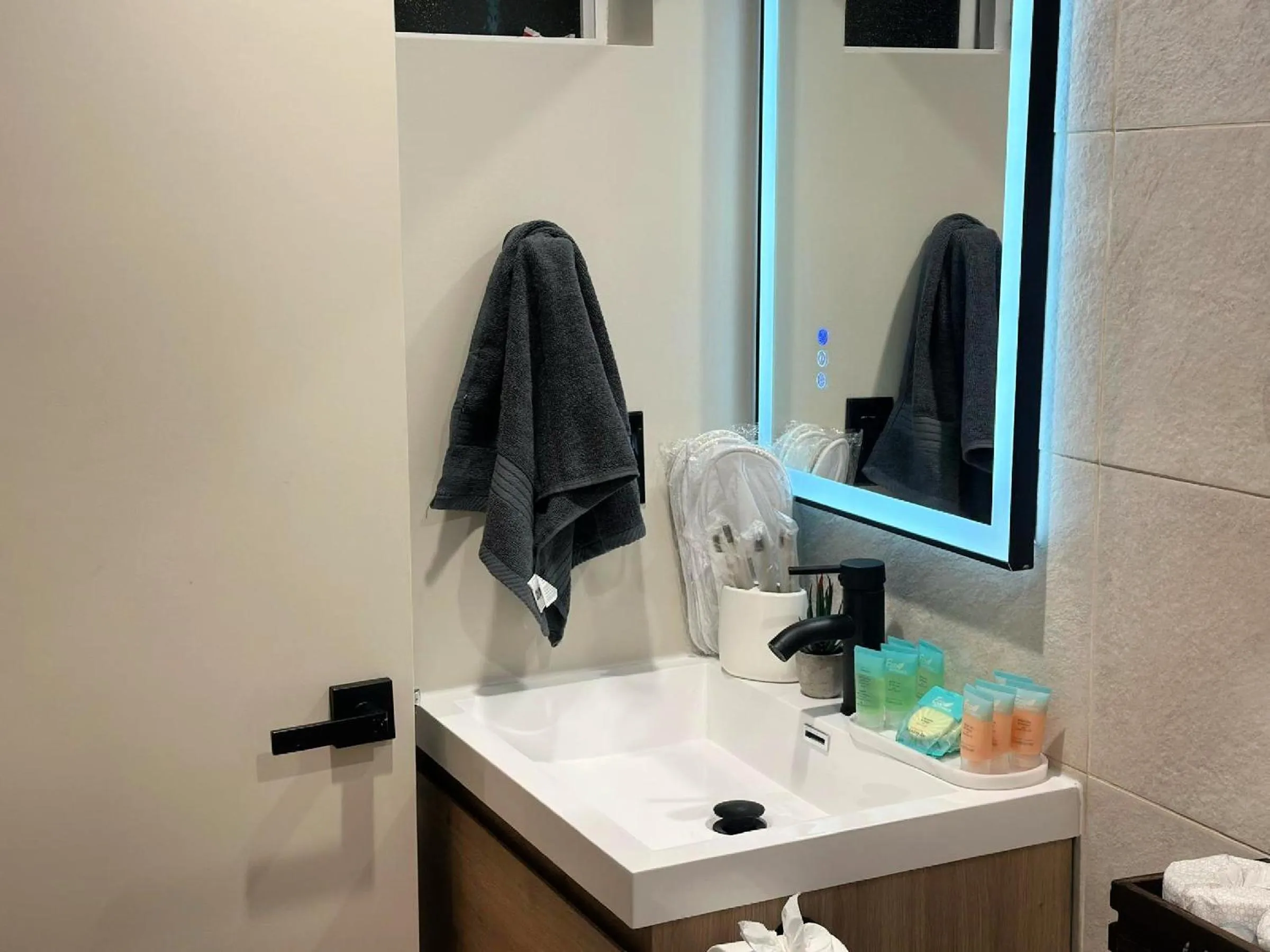 Bathroom in StaysPro - Cityscape Luxury Rental Homes in the Heart of Los Angeles