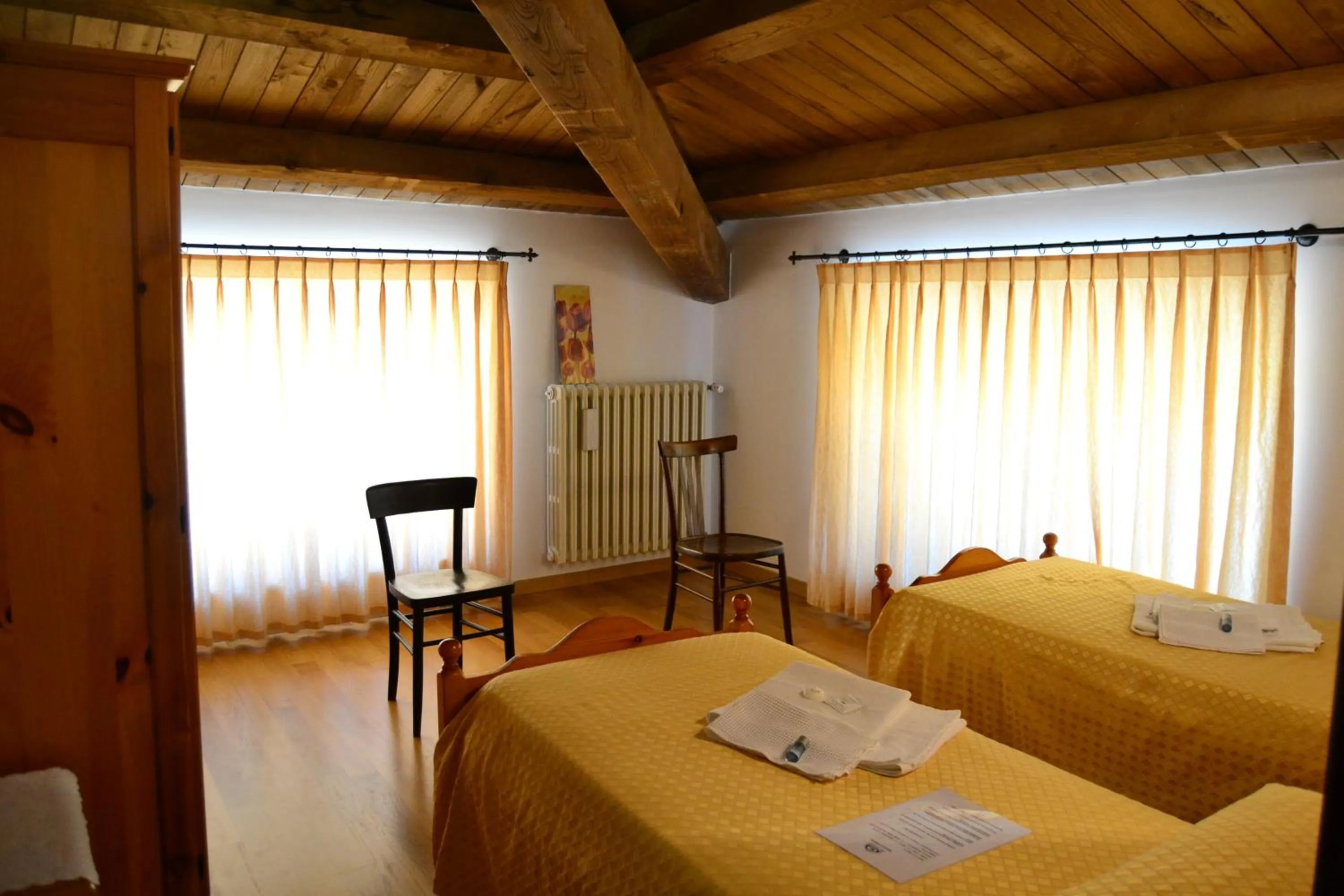 Twin Room with Private Bathroom - single occupancy in Villa San Giacomo
