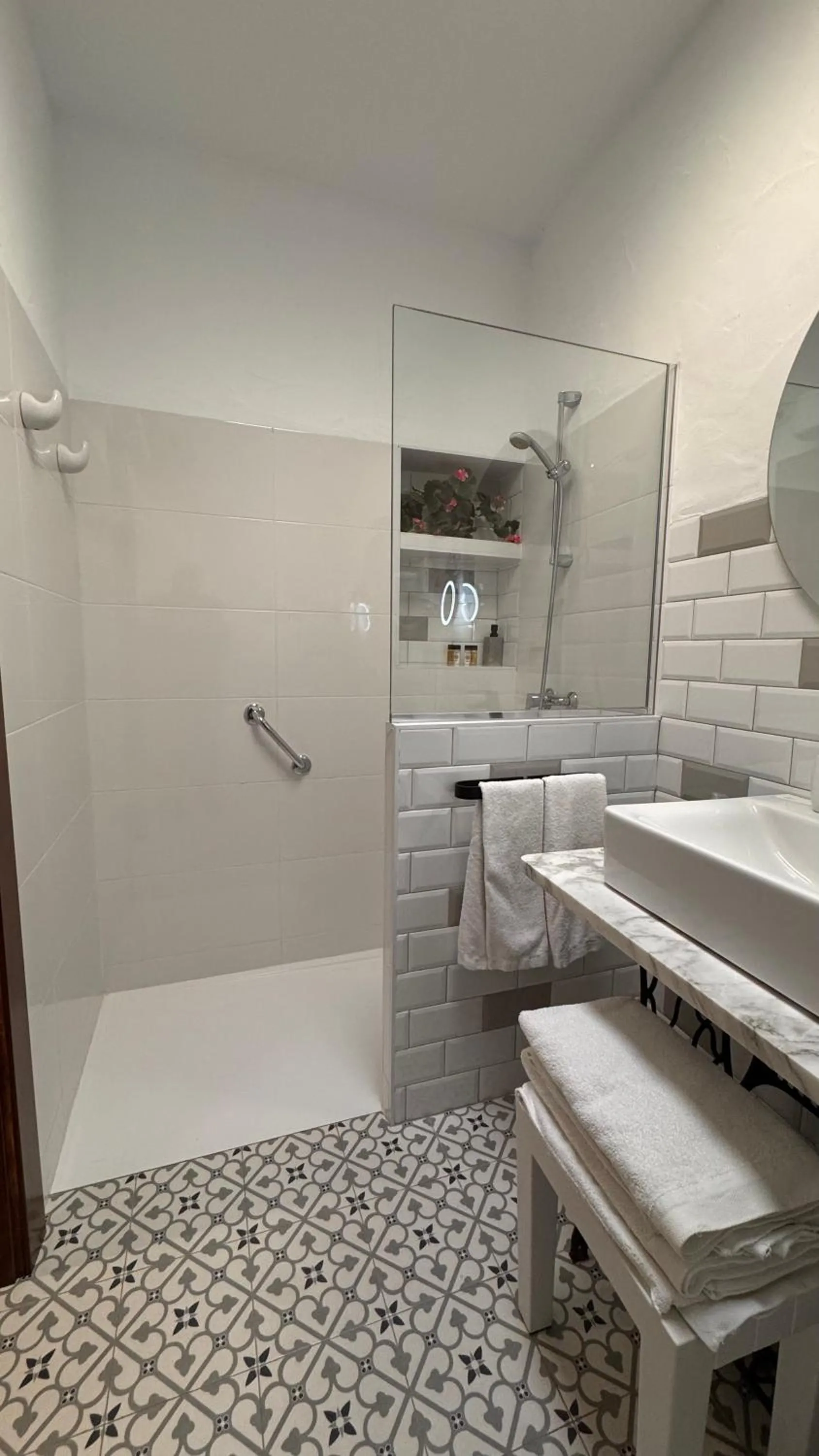 Shower in Dolly Baby