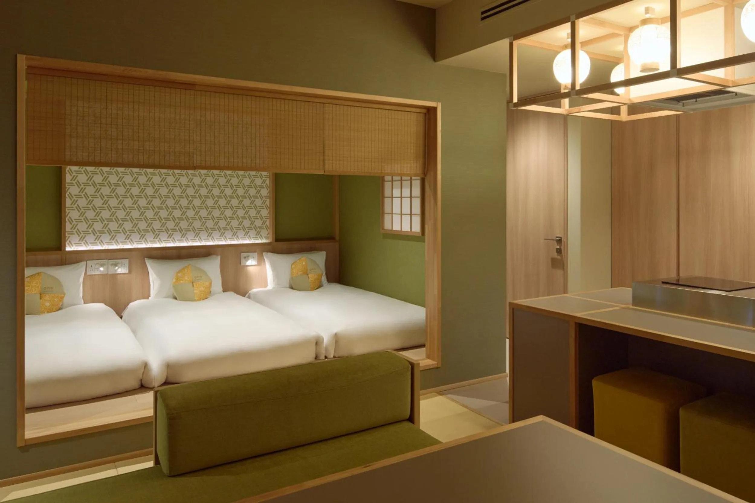 Photo of the whole room, Bed in OMO5 Kyoto Gion by Hoshino Resorts