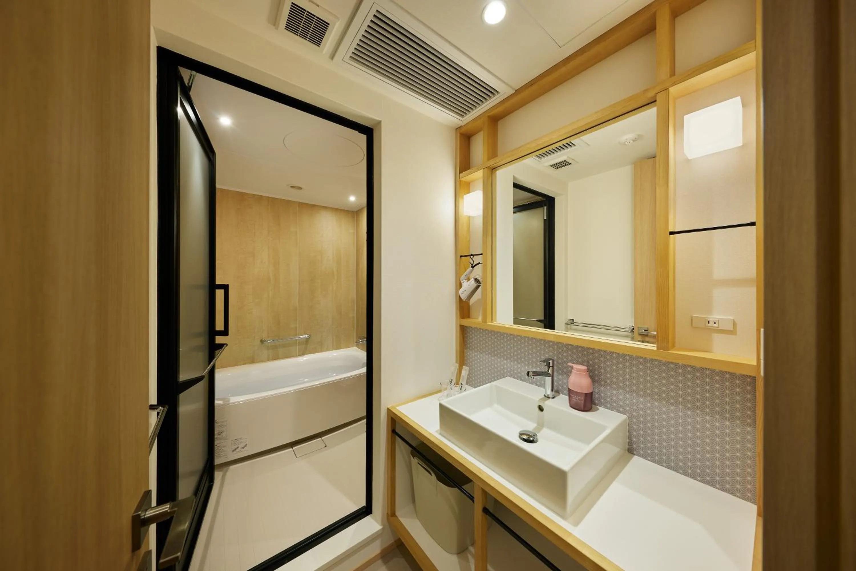Toilet in OMO5 Kyoto Gion by Hoshino Resorts