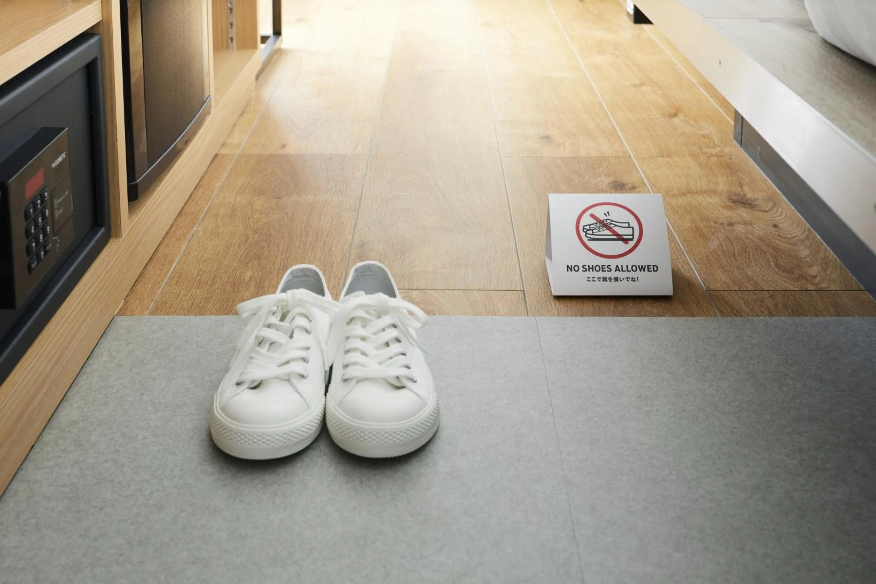 Photo of the whole room in OMO5 Kyoto Sanjo by Hoshino Resorts