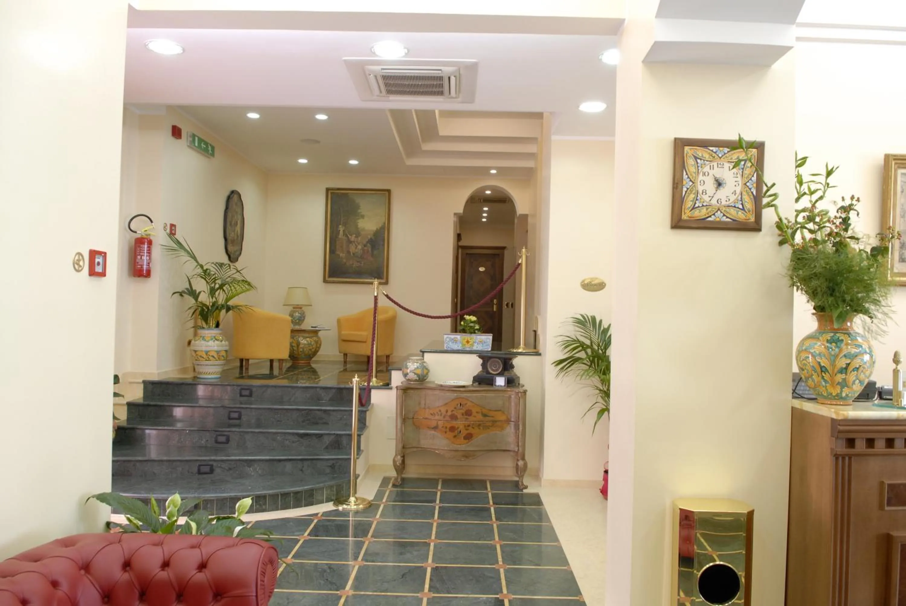 Lobby or reception in Hotel Paradiso Delle Madonie