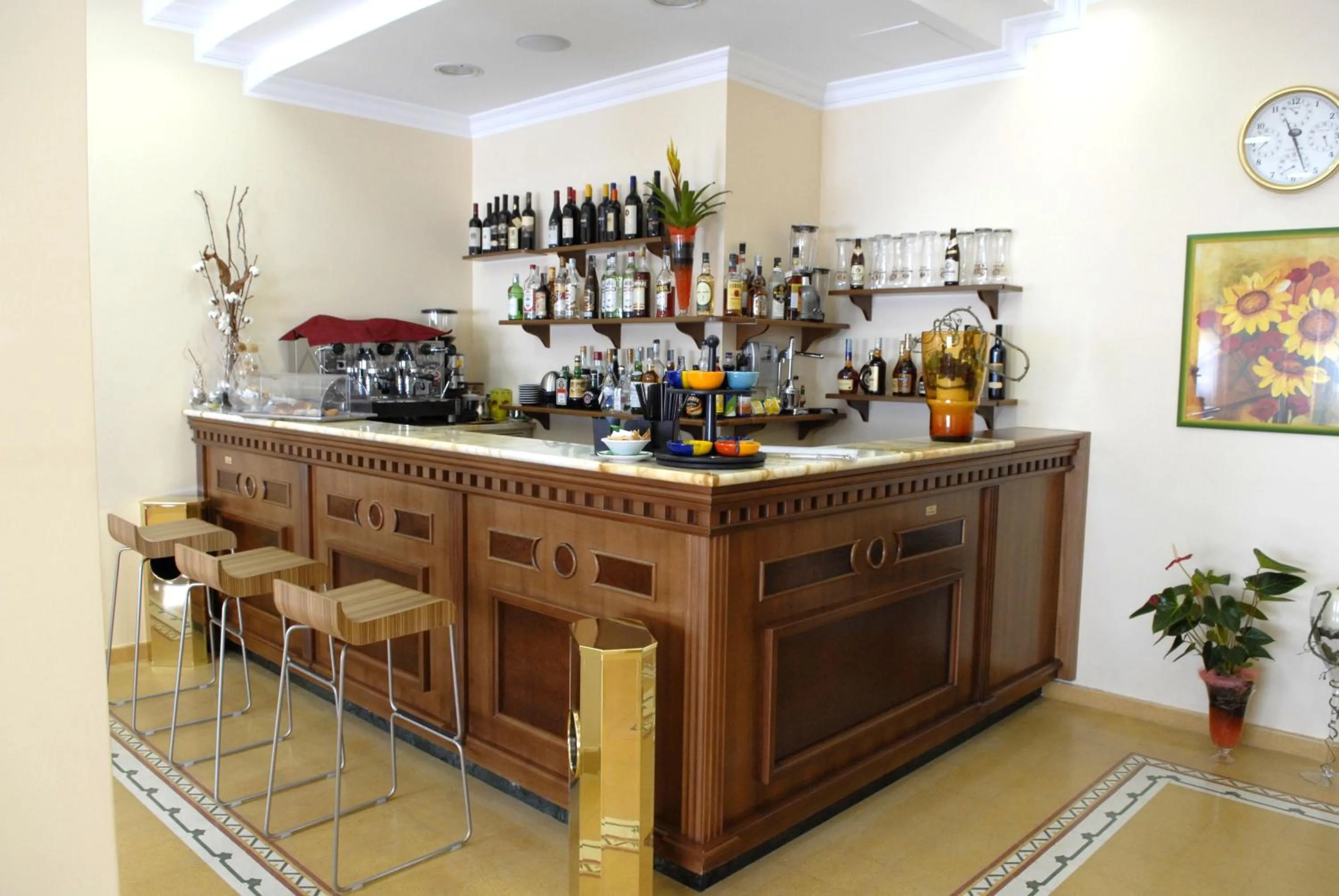 Lounge or bar in Hotel Paradiso Delle Madonie