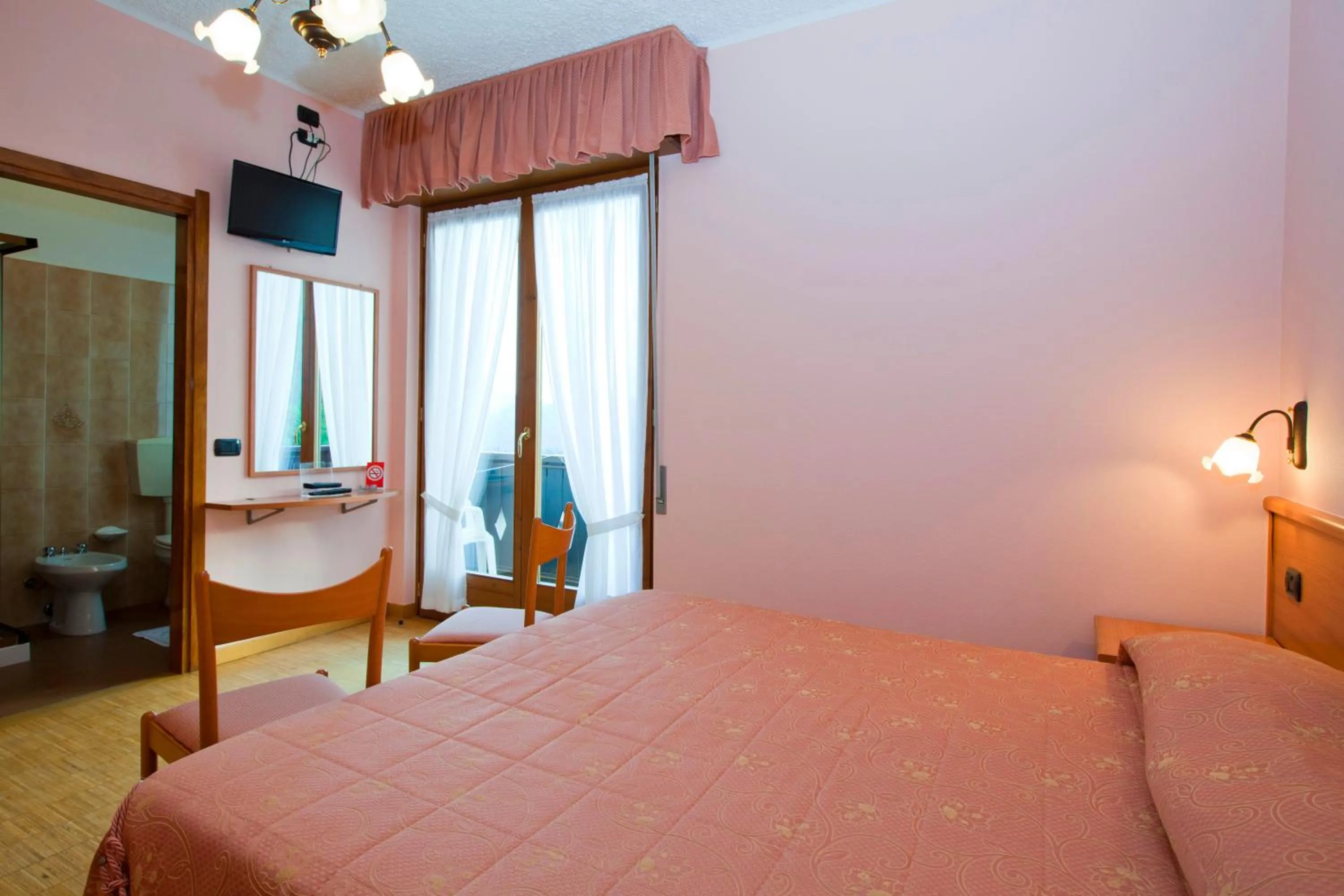 Bedroom in Hotel Migliorati