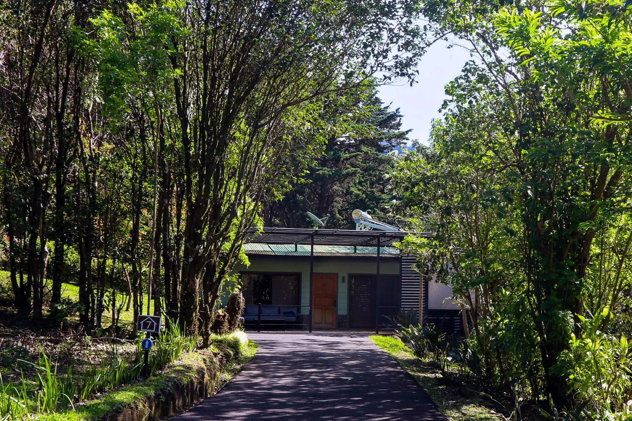 Property building in Los Pinos Cabins & Reserve