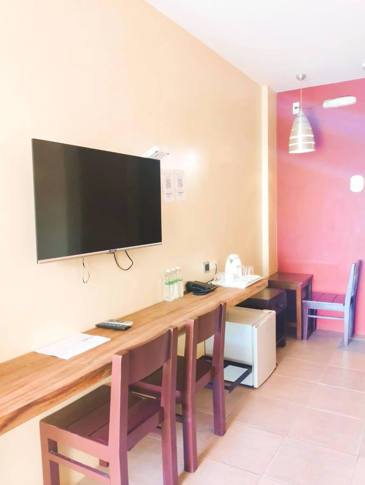 Communal lounge/ TV room in MARZON HOTEL KALIBO