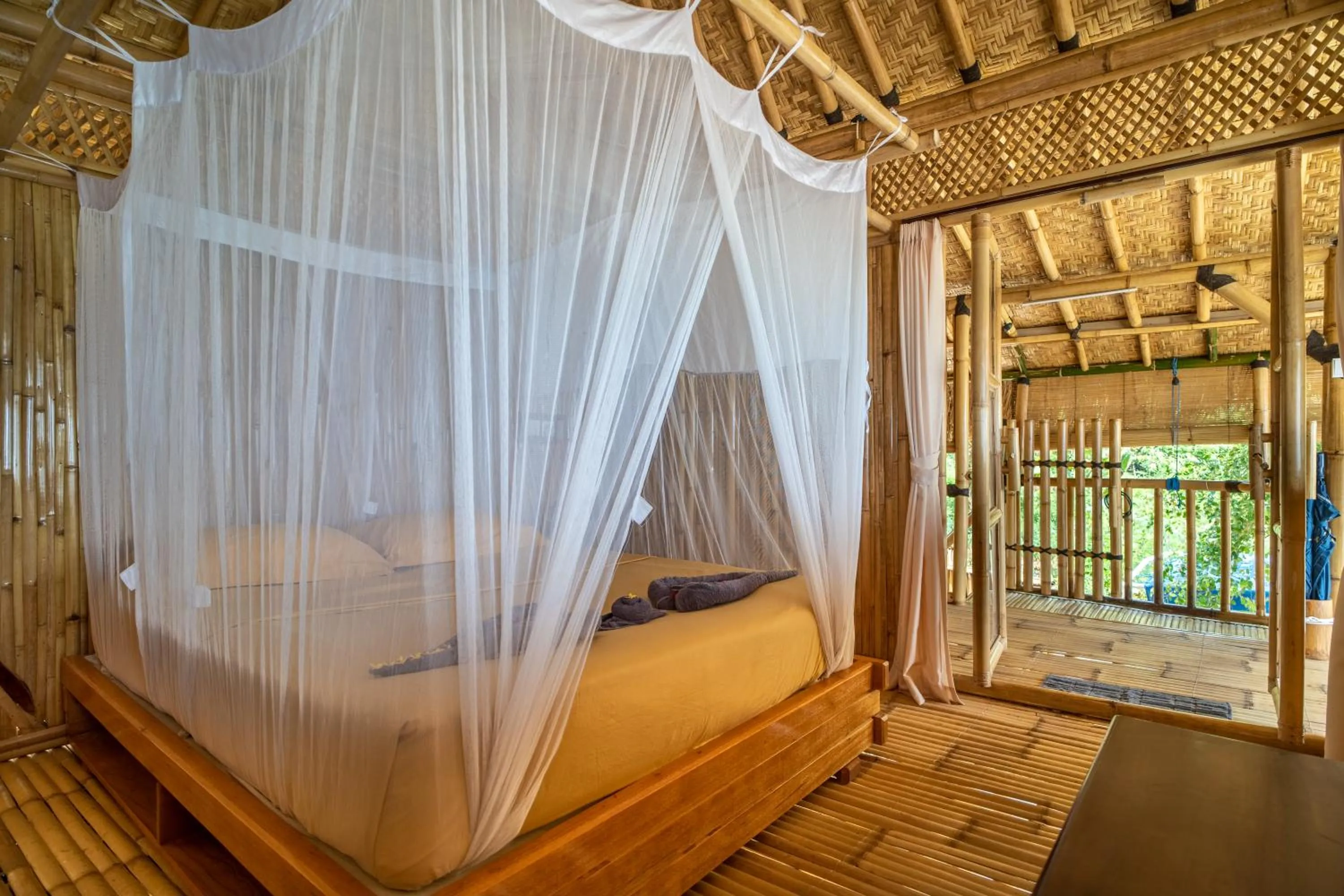 Bedroom, Bed in Catappa Village Lombok