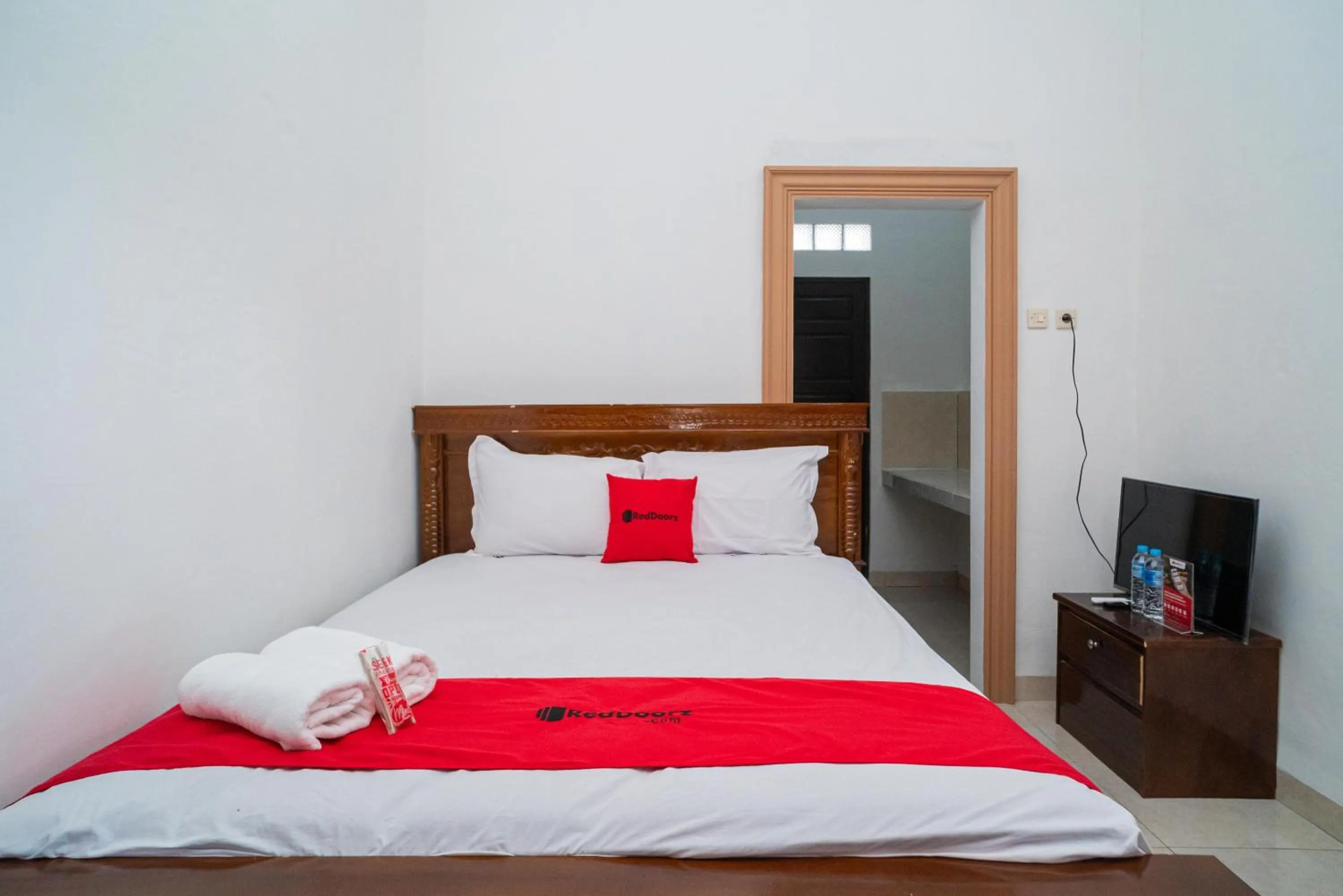 Bed in RedDoorz Syariah @ Jalan Tingang Palangkaraya