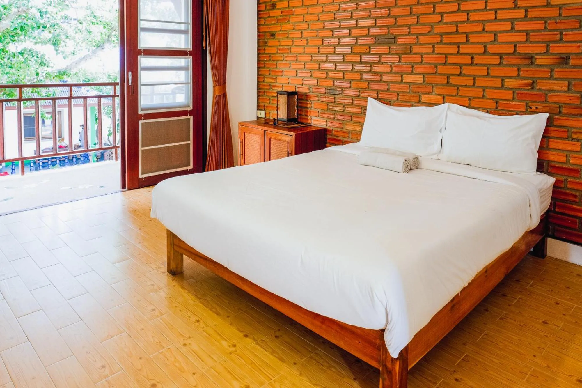 Bed in Hydronauts Diving Resort - Koh Tao