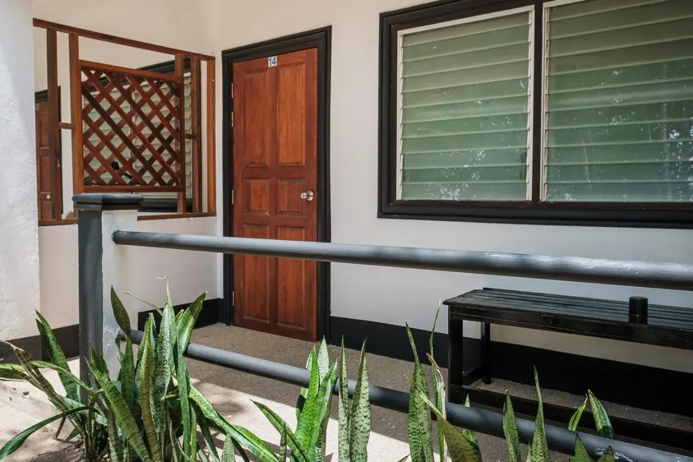 Bed in Mixed Dormitory Room in Hydronauts Diving Resort - Koh Tao Bed in Mixed Dormitory Room in Hydronauts Diving Resort - Koh Tao