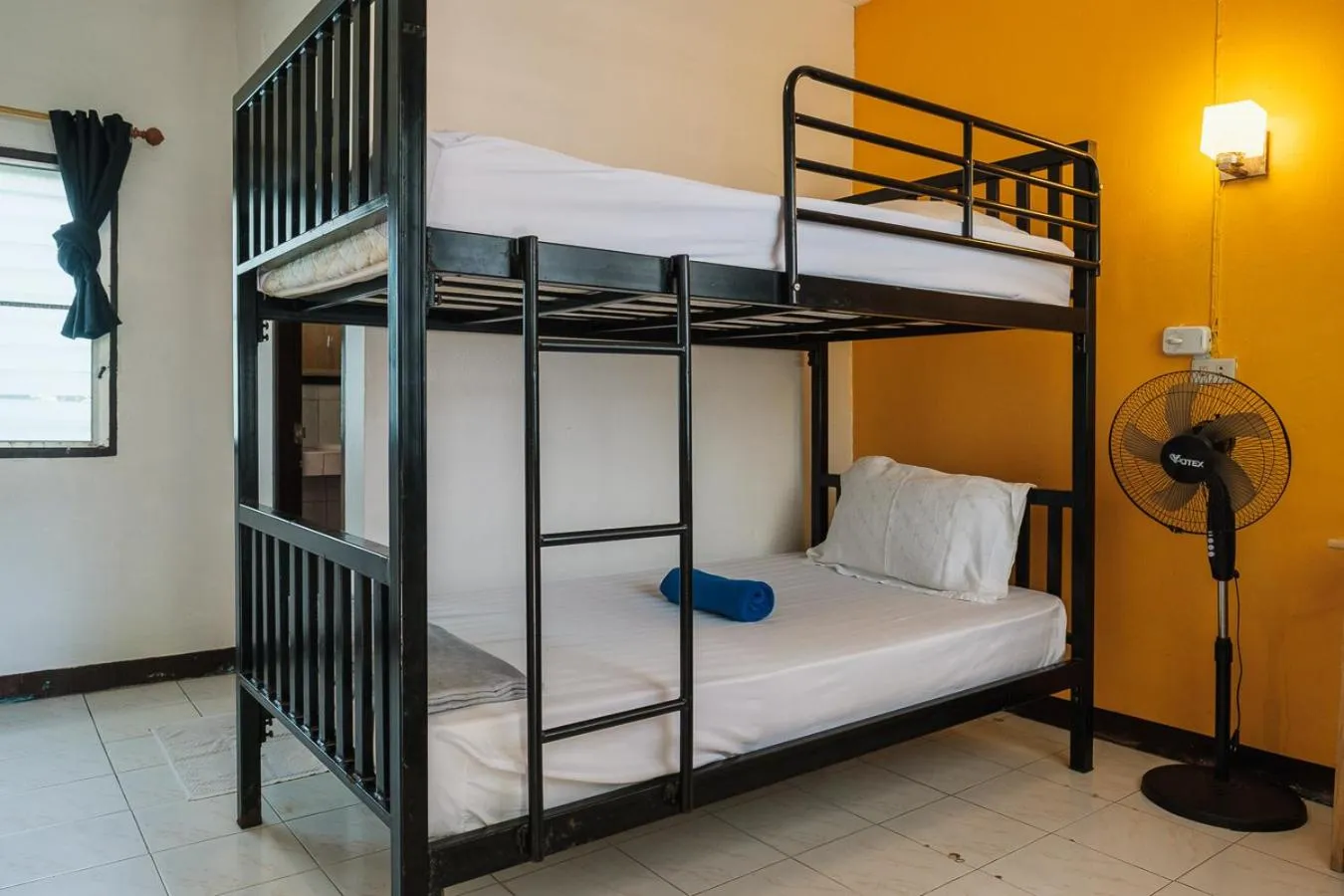 Bed in Hydronauts Diving Resort - Koh Tao