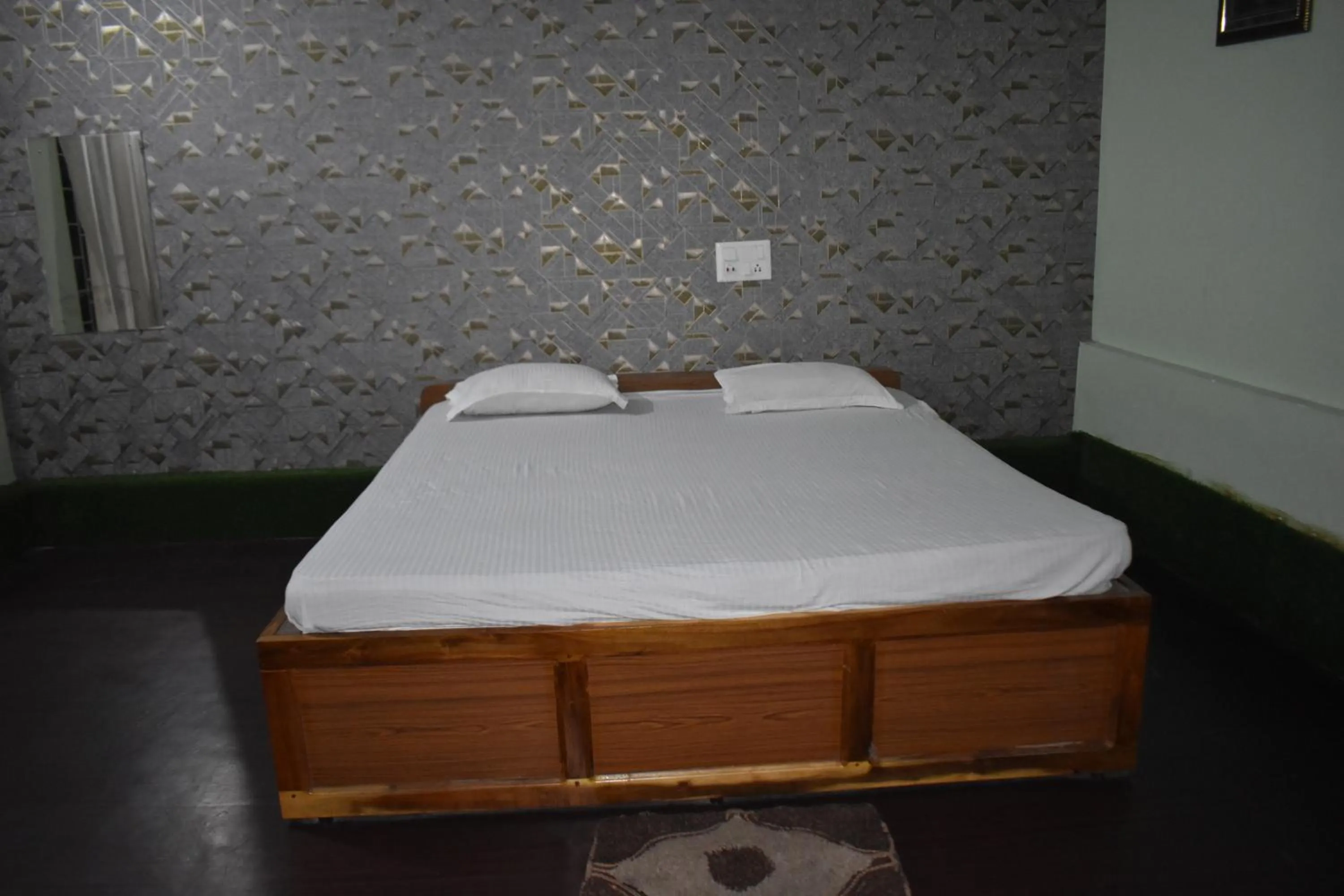 Bed in Kanikasundari Home Stay