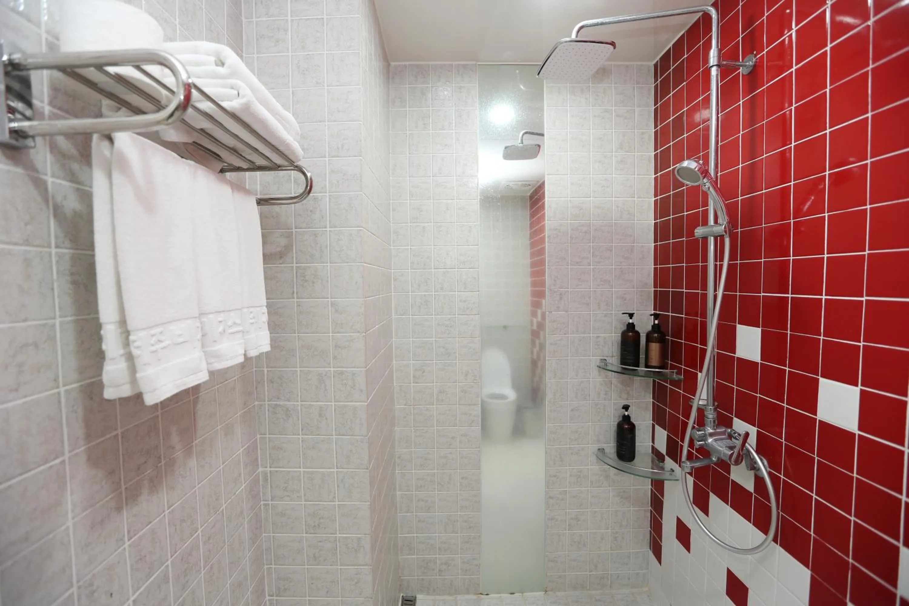 Bath in Hamdeok Beach Stay Jeju