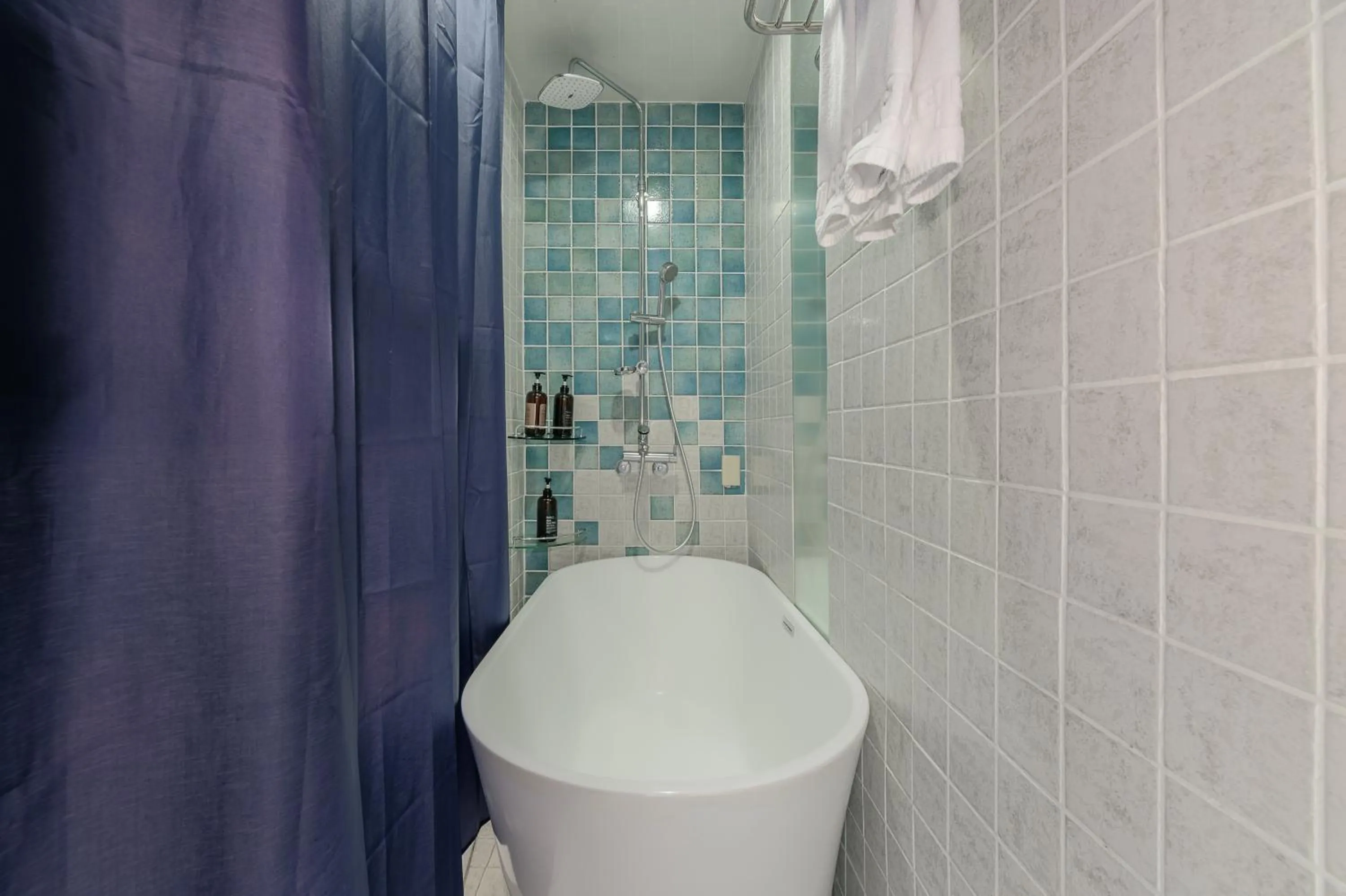 Bathroom in Hamdeok Beach Stay Jeju