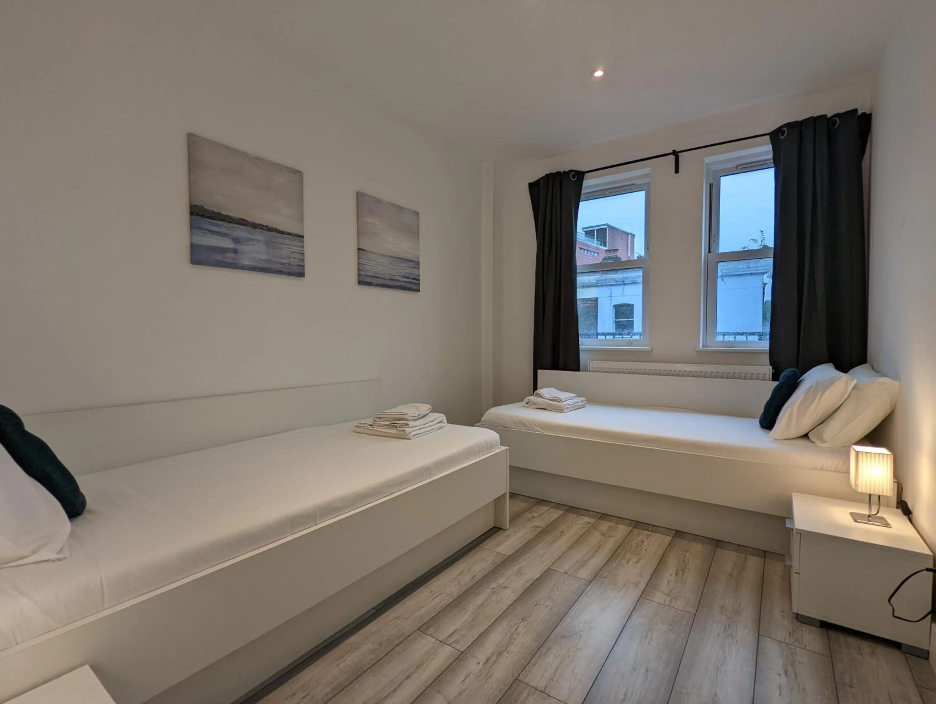 Photo of the whole room, Bed in Charles Hope London Hounslow