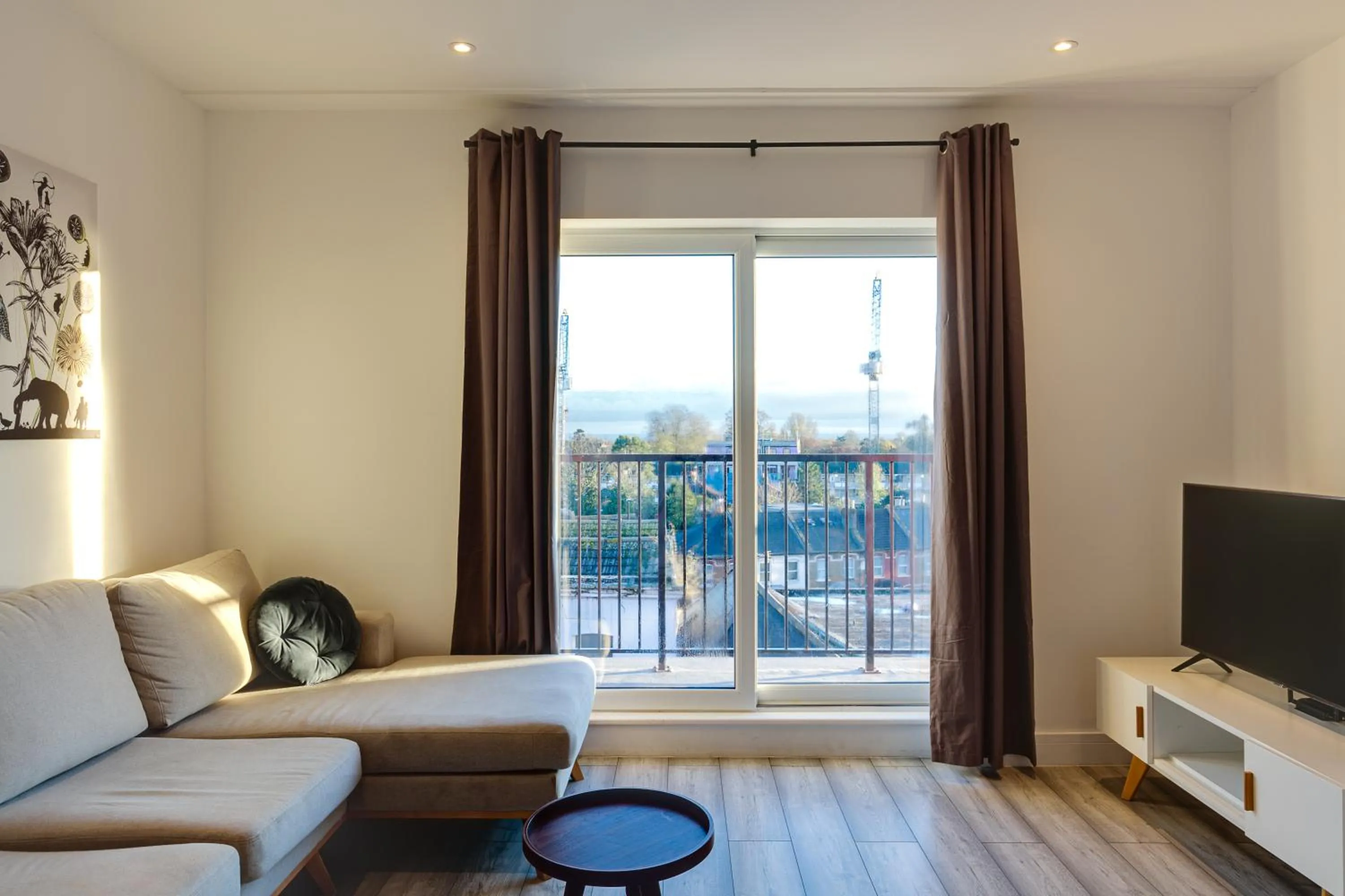 TV and multimedia in Charles Hope London Hounslow