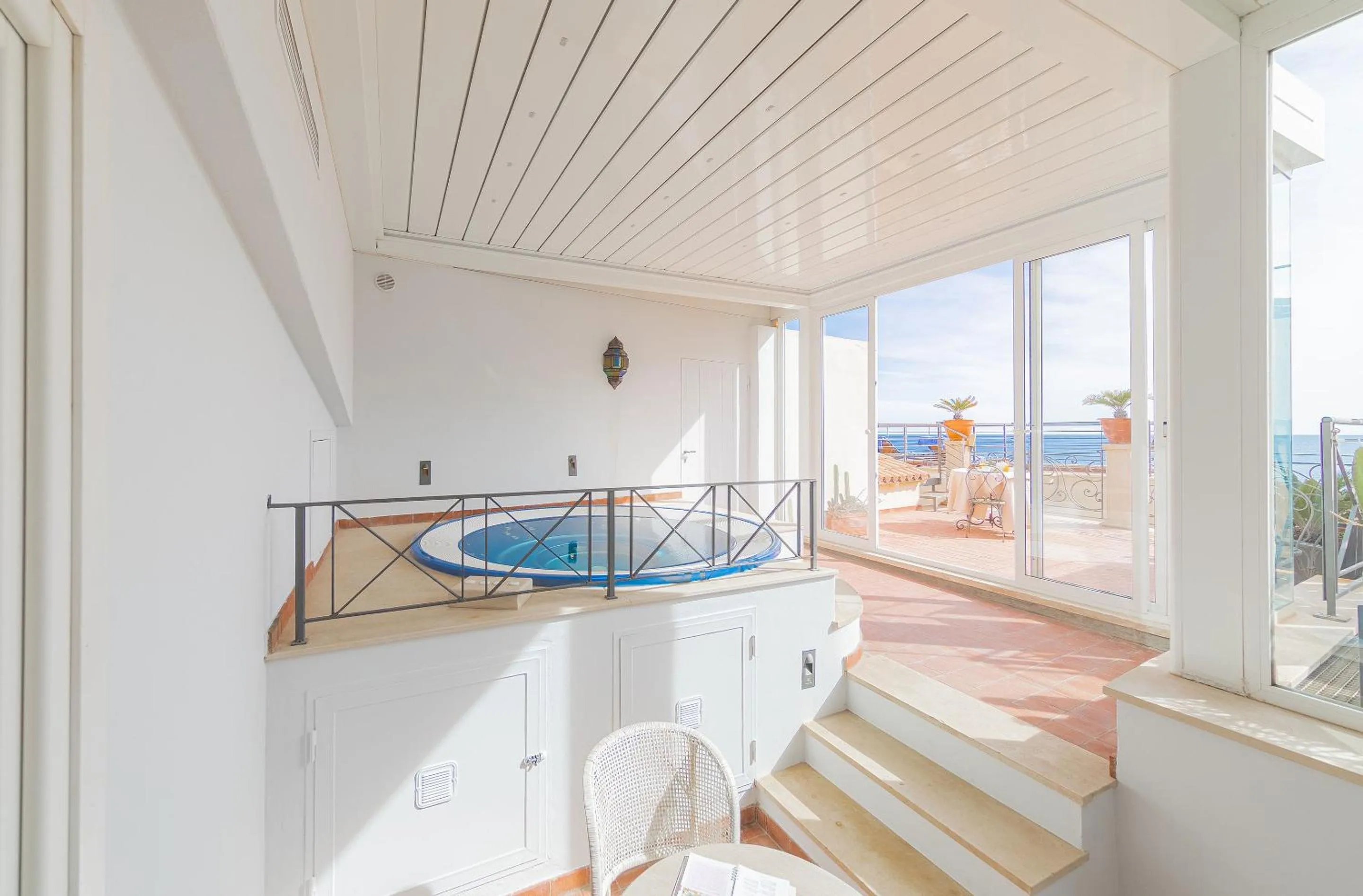 Hot Tub in Algilà Ortigia Charme Hotel