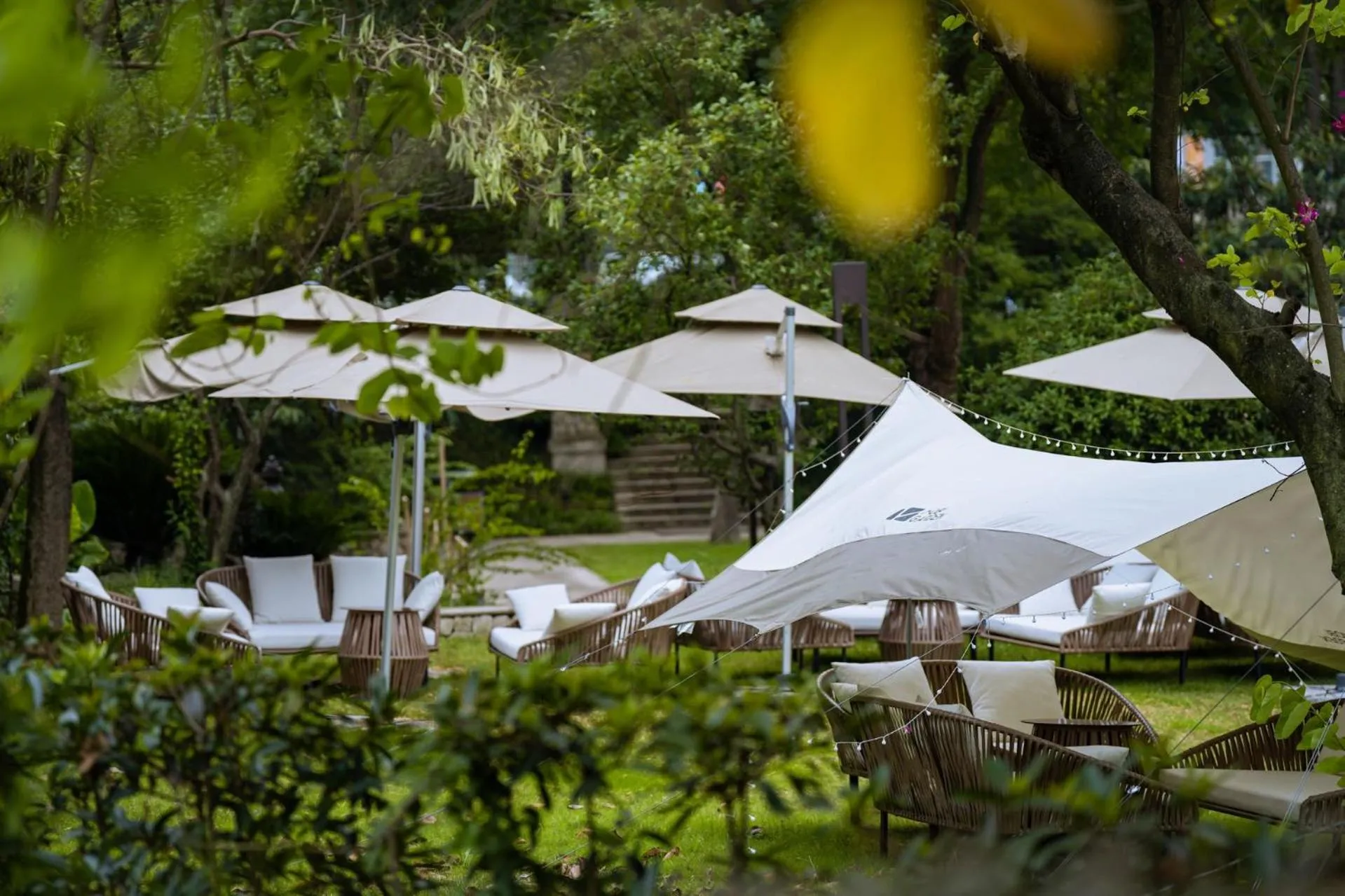 Garden in Oaks Chengdu at Cultural Heritage Park