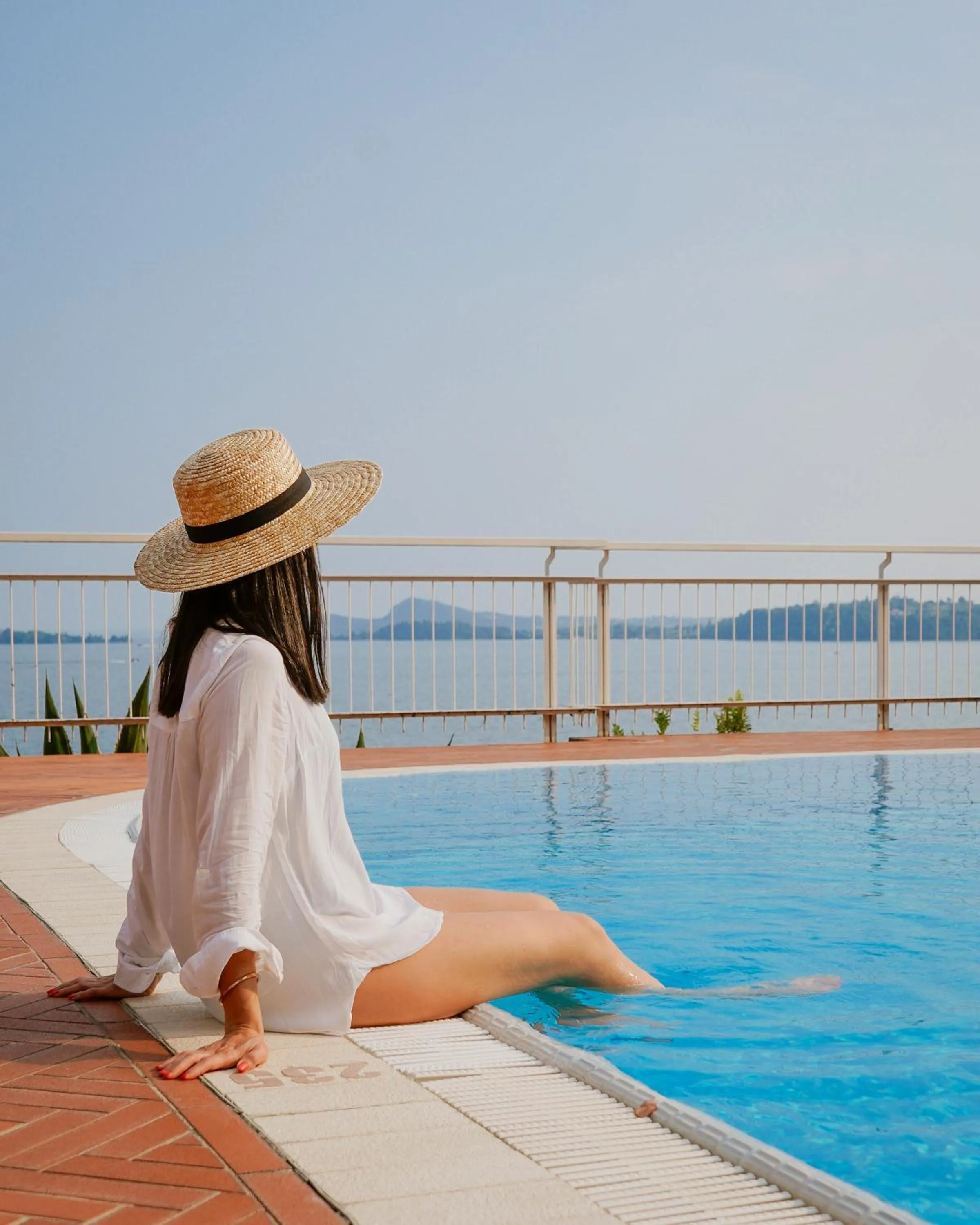 Swimming pool in Hotel Villa Florida & Suite Apartments