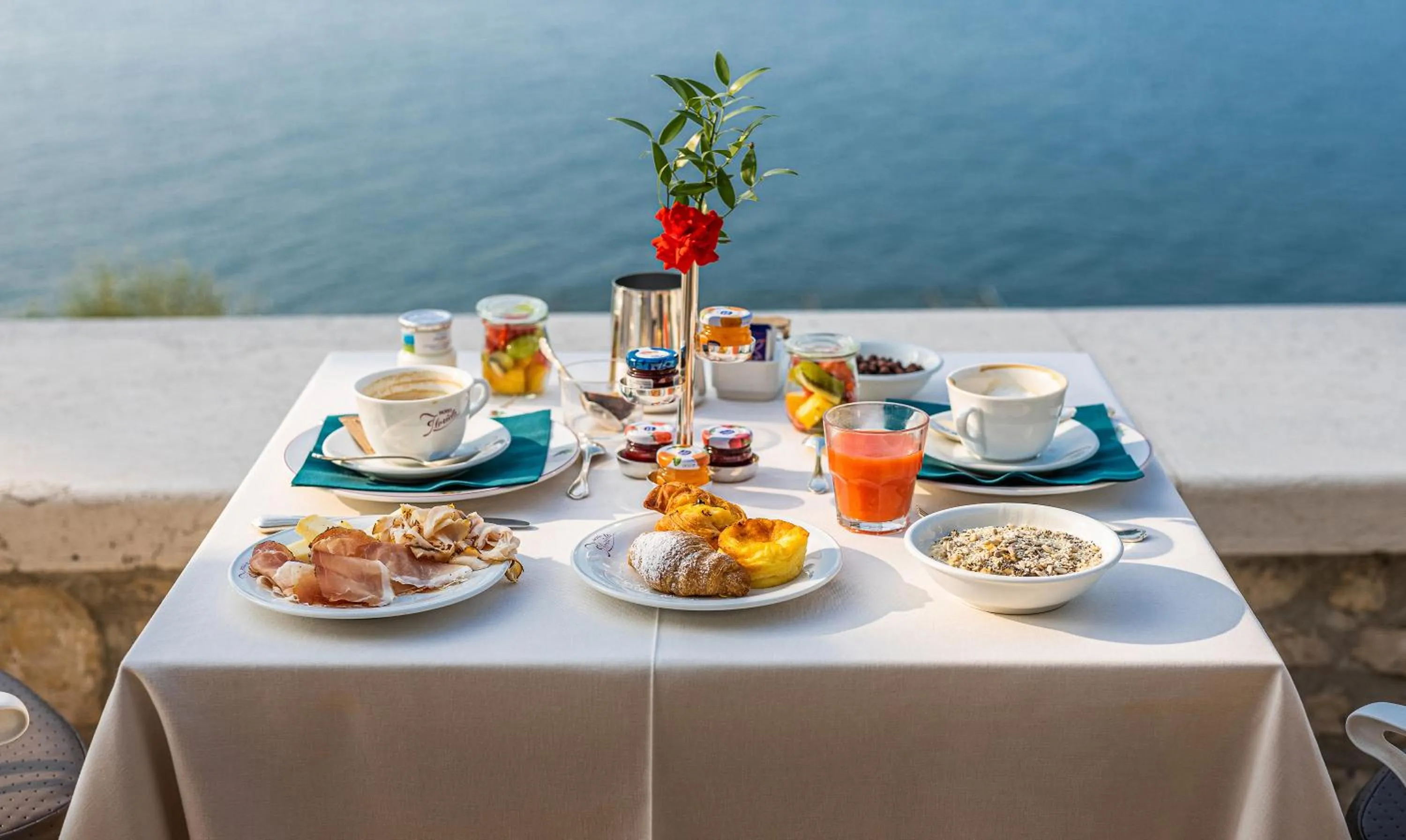 Lake view in Hotel Villa Florida & Suite Apartments