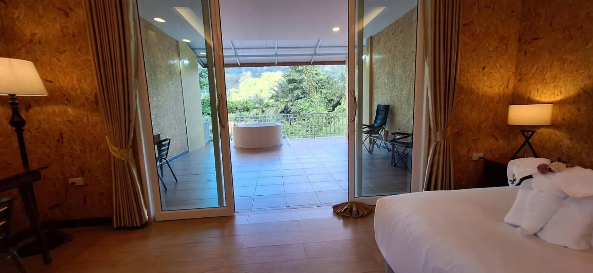 Bed in Phu Siab Mhok@KhaoSok