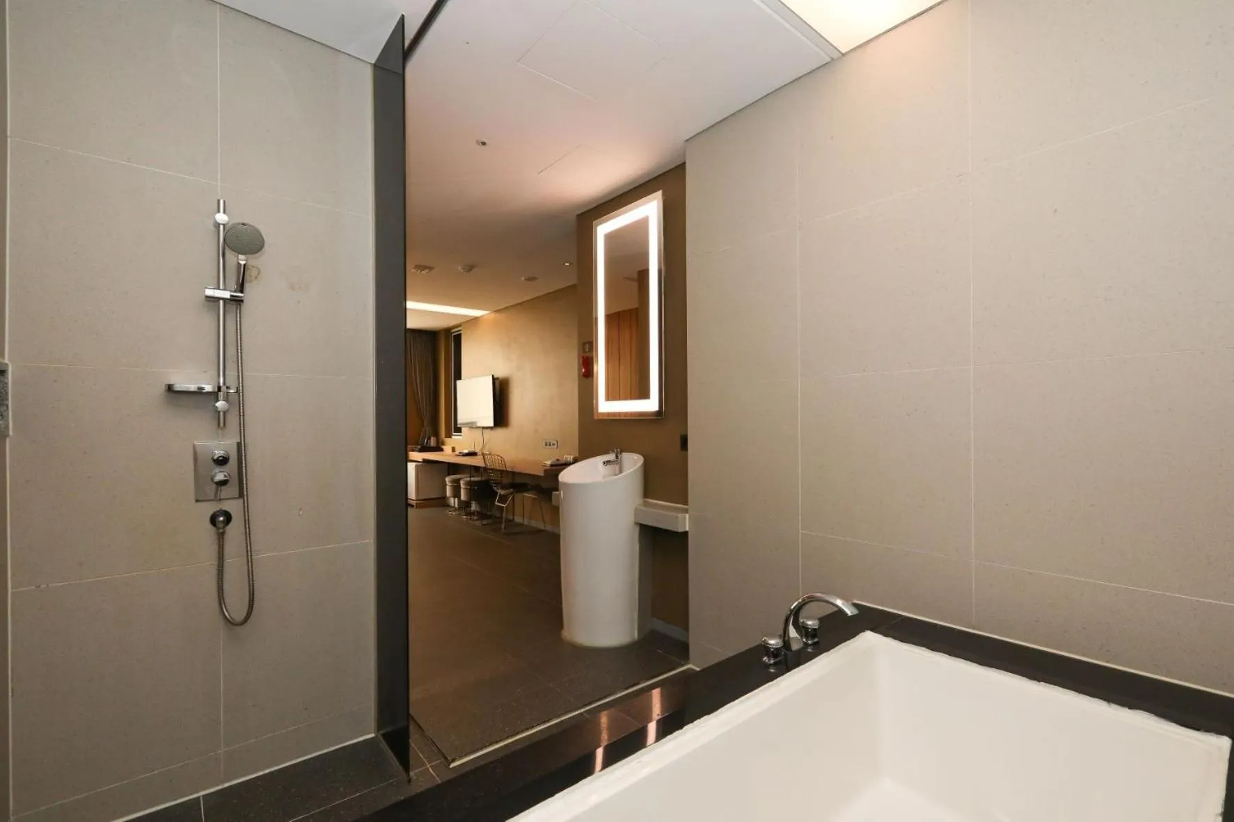 Hotel The Designers Hongdae