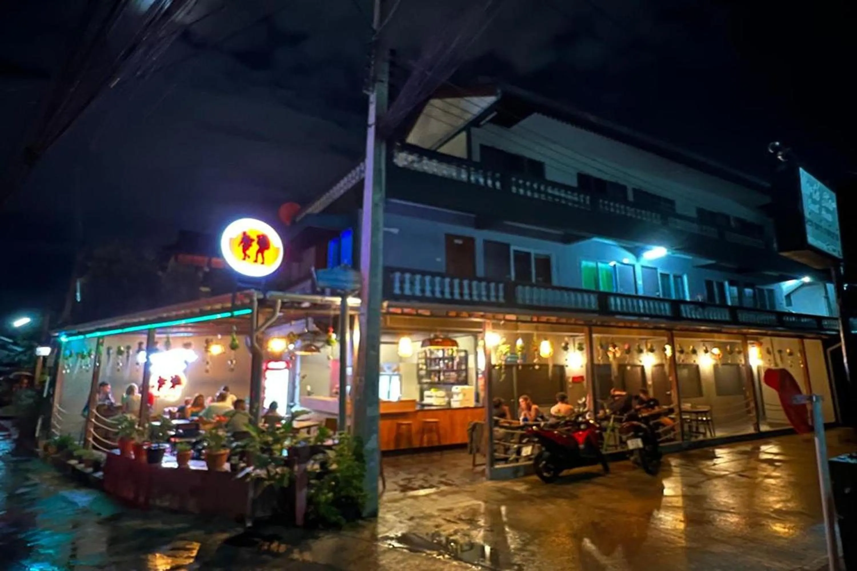 Restaurant/places to eat in The Voyager Guesthouse