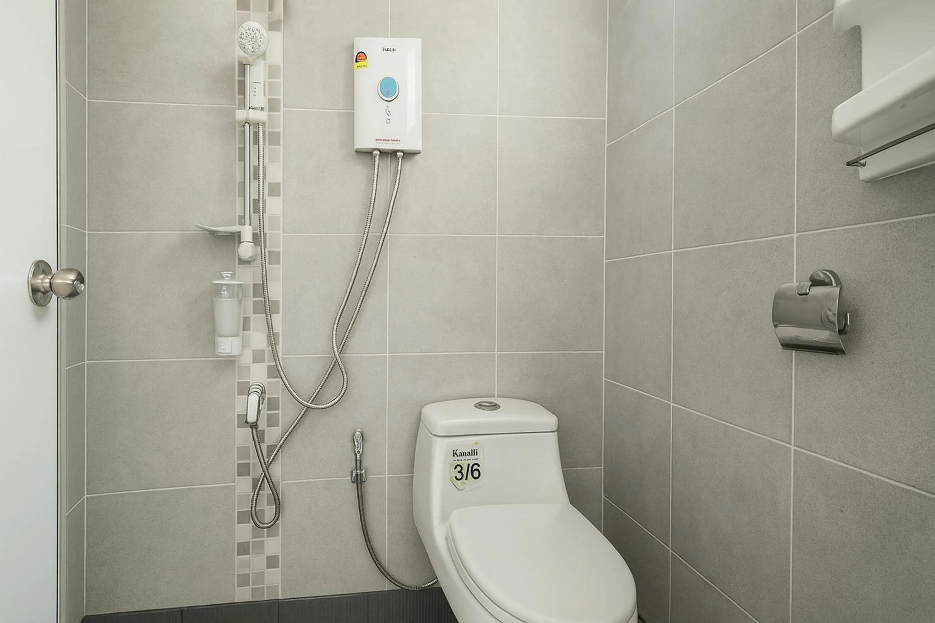 Bathroom in The Voyager Guesthouse